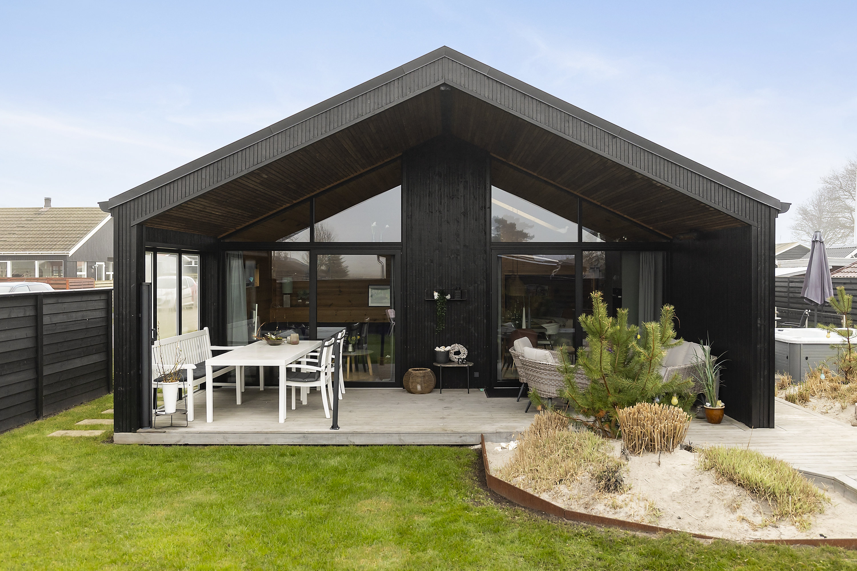 Fremhævet ejendommen billede i fuldskærmstilstand. Billede af Krusesvej 24, Hasmark Strand, 5450 Otterup