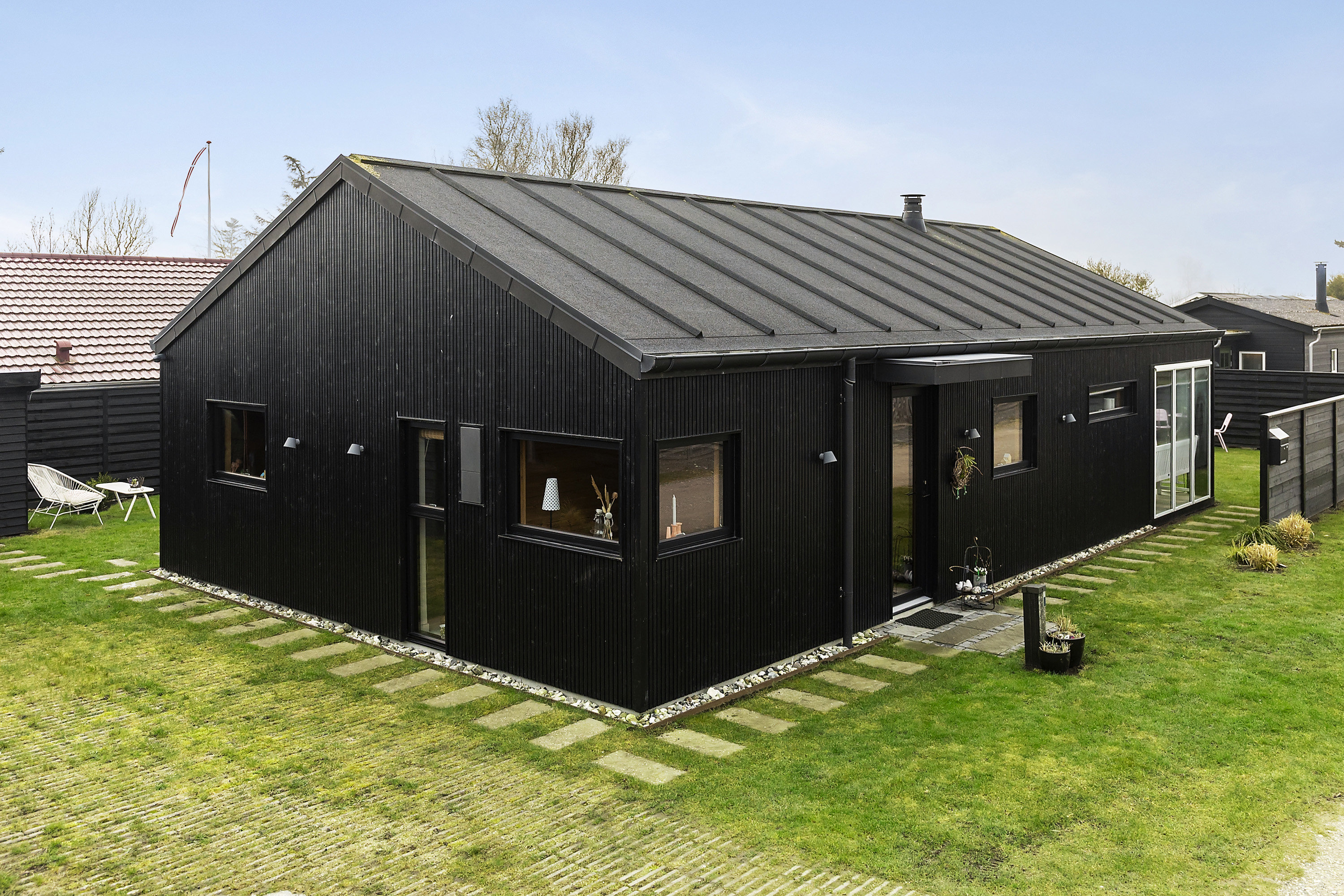 Fremhævet ejendommen billede i fuldskærmstilstand. Billede af Krusesvej 24, Hasmark Strand, 5450 Otterup