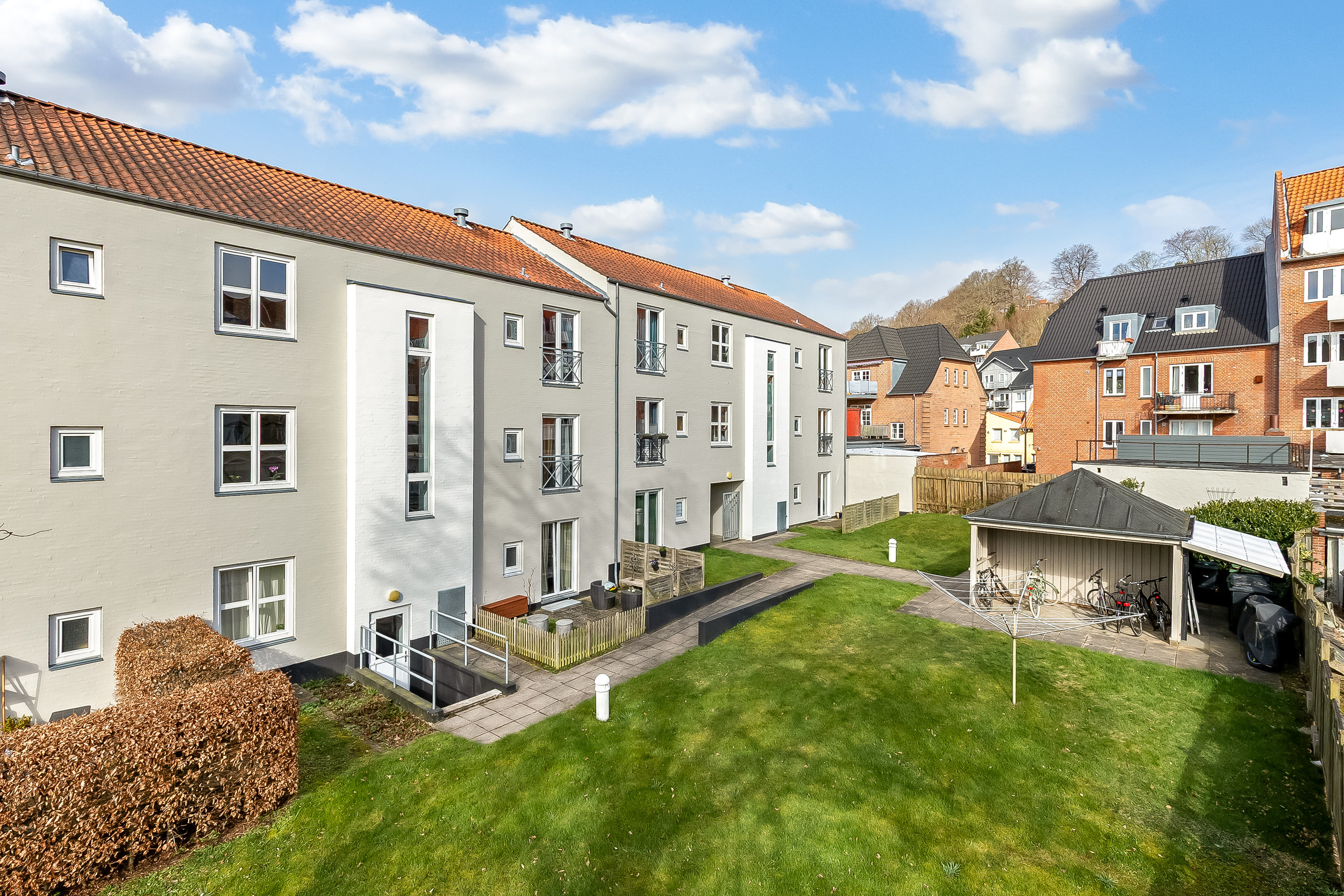 Fremhævet mastefoto billede i fuldskærmstilstand. Billede af Mindegade 9, 1. tv., Centrum, 7100 Vejle