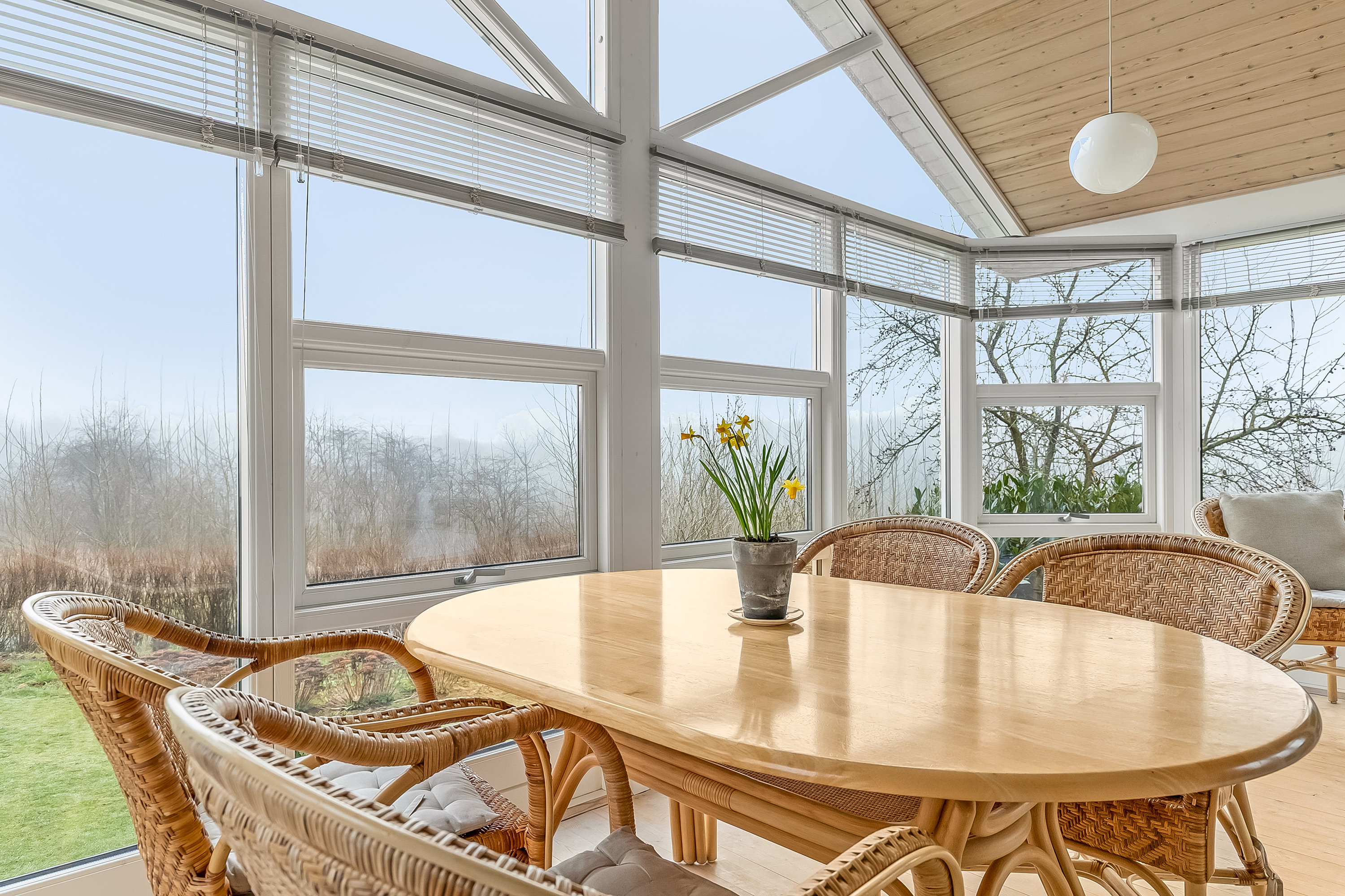 Fremhævet udestue billede i fuldskærmstilstand. Billede af Lupinvænget 1, Aagaard, 6040 Egtved