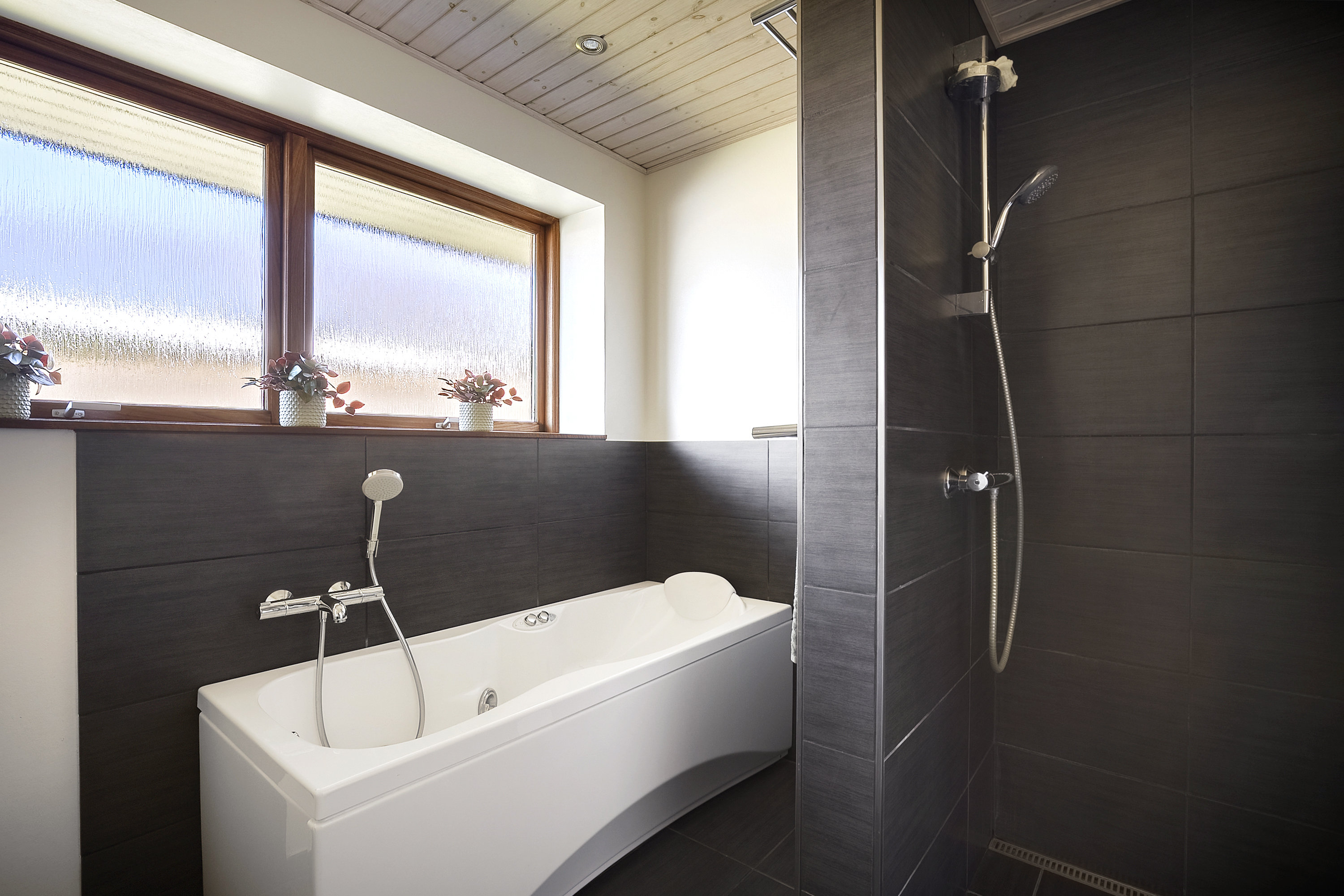 Fremhævet badeværelse billede i fuldskærmstilstand. Billede af Elledalen 17, 5462 Morud