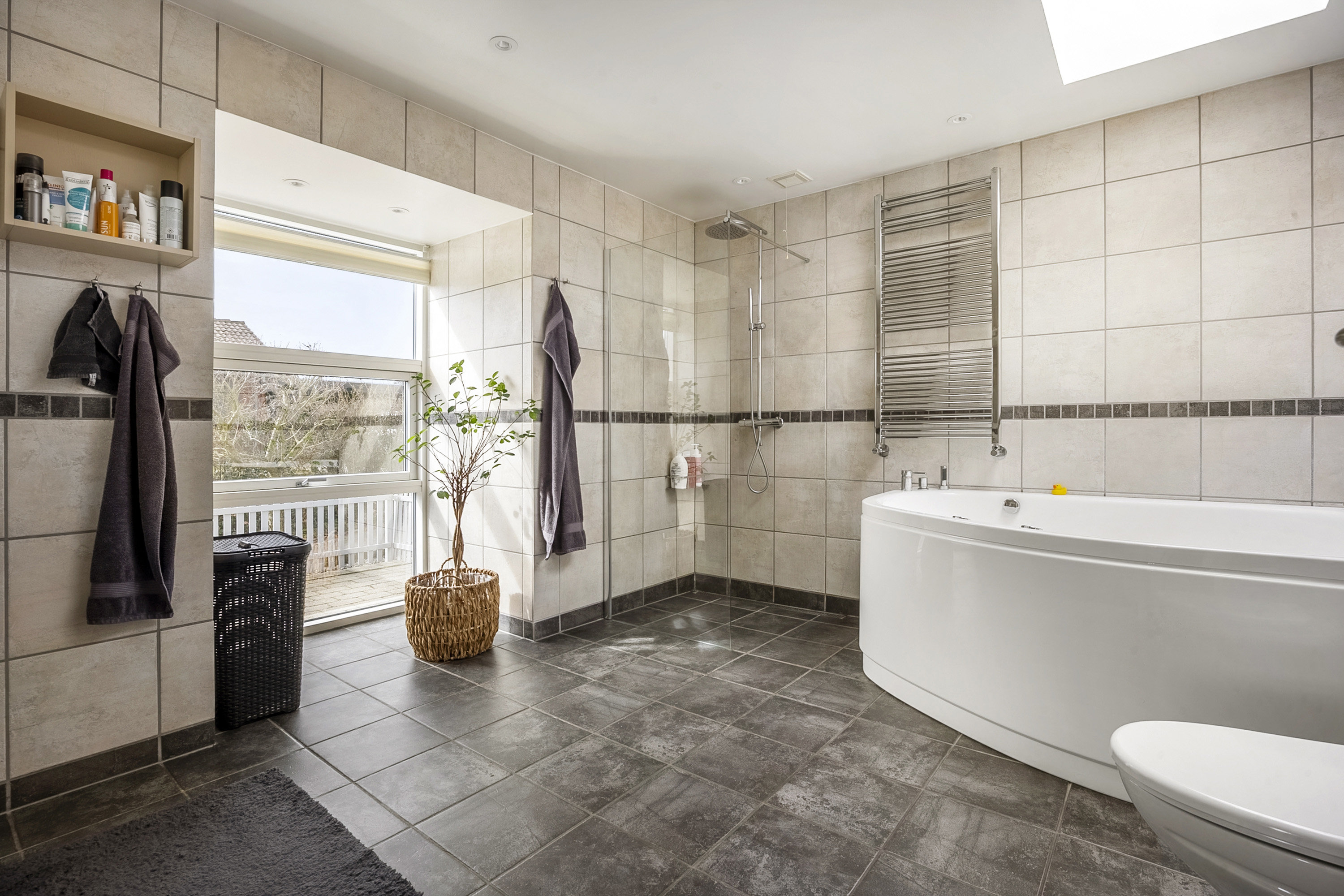 Fremhævet badeværelse billede i fuldskærmstilstand. Billede af Nakskovvej 23, 6000 Kolding