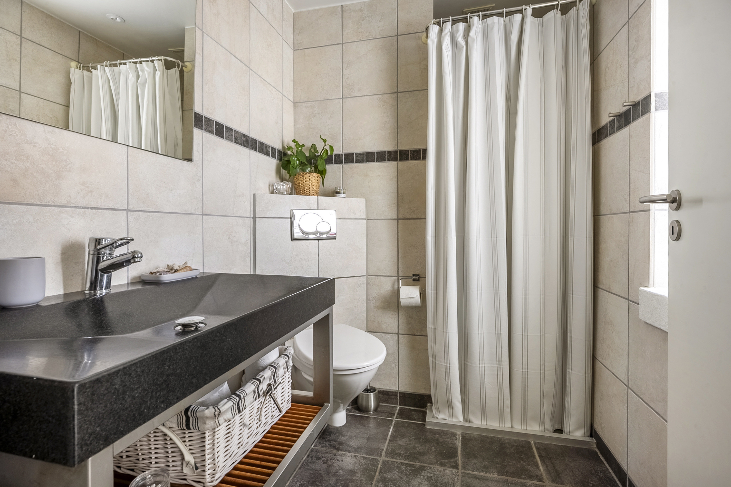 Fremhævet badeværelse billede i fuldskærmstilstand. Billede af Nakskovvej 23, 6000 Kolding