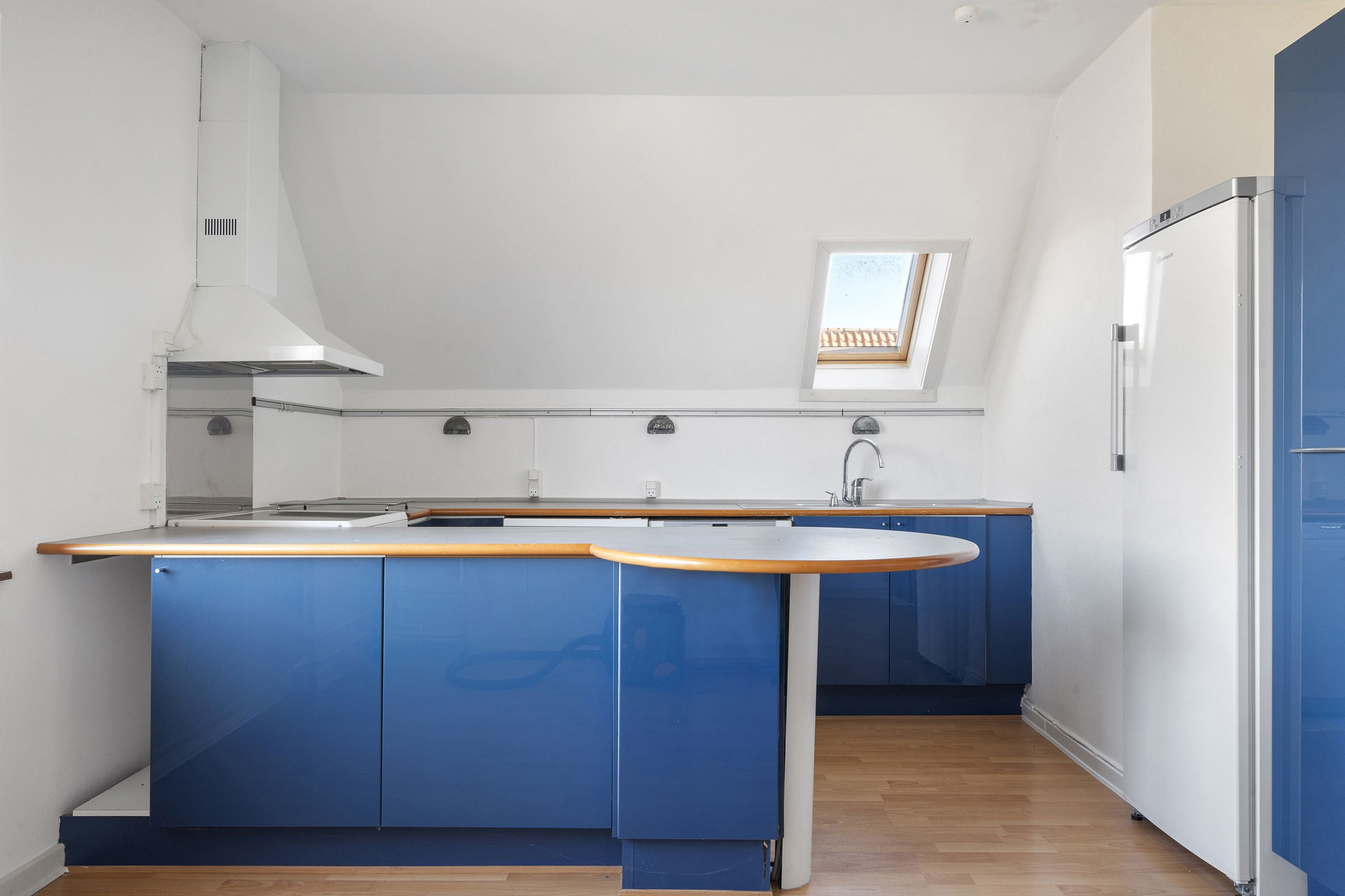 Fremhævet køkken billede i fuldskærmstilstand. Billede af Gammel Køge Landevej 734, 2660 Brøndby Strand