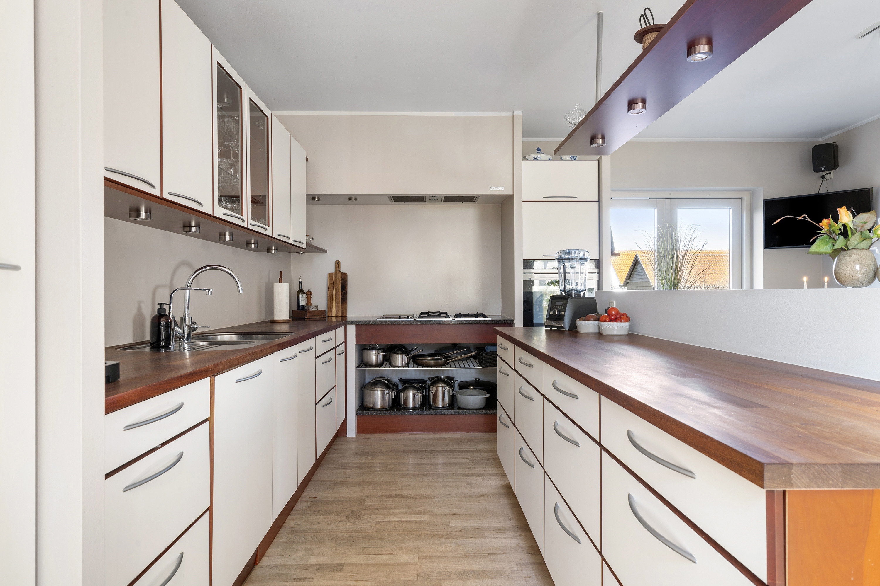 Fremhævet køkken billede i fuldskærmstilstand. Billede af Gammel Køge Landevej 734, 2660 Brøndby Strand