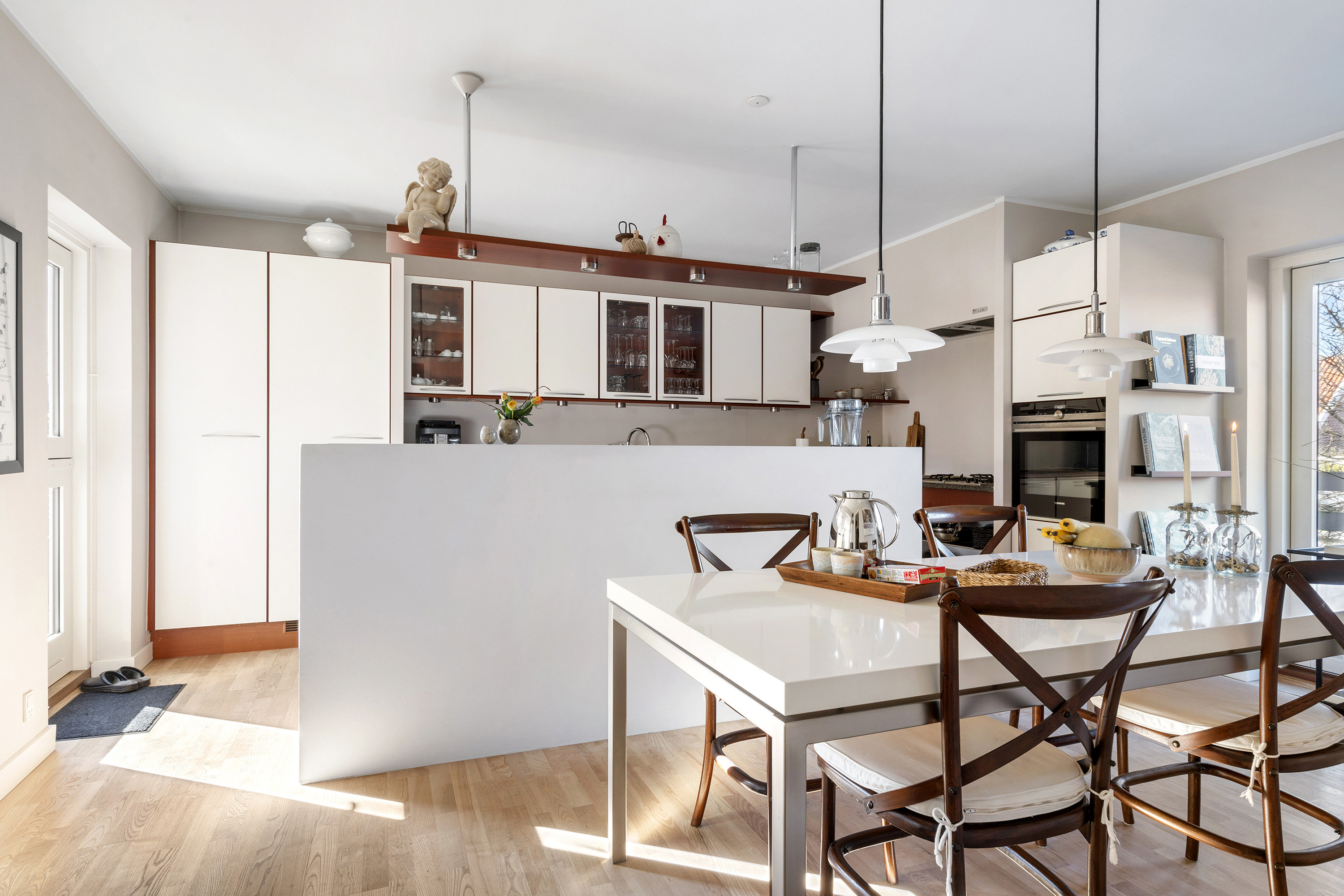 Fremhævet spisestue billede i fuldskærmstilstand. Billede af Gammel Køge Landevej 734, 2660 Brøndby Strand