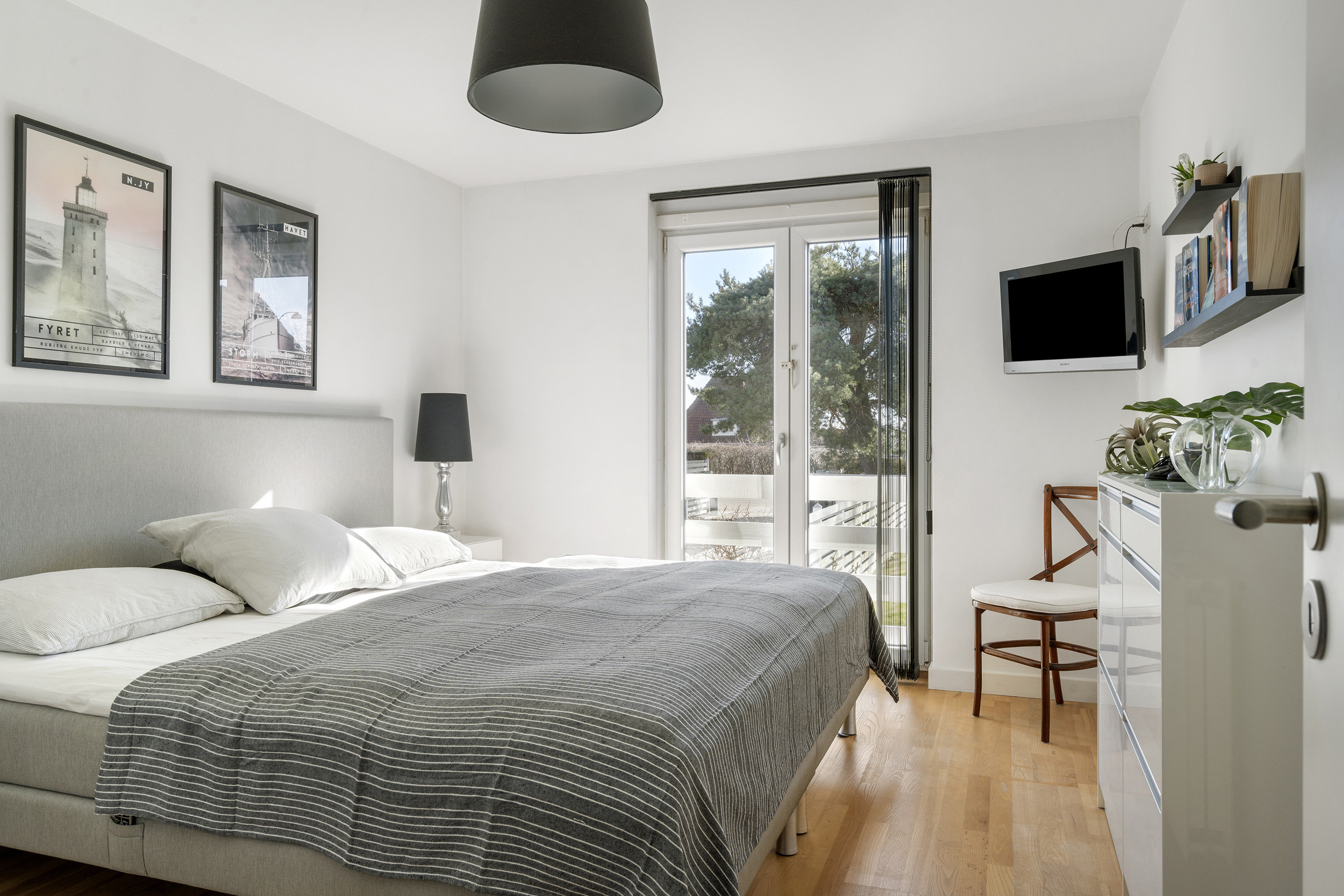 Fremhævet soveværelse billede i fuldskærmstilstand. Billede af Gammel Køge Landevej 734, 2660 Brøndby Strand