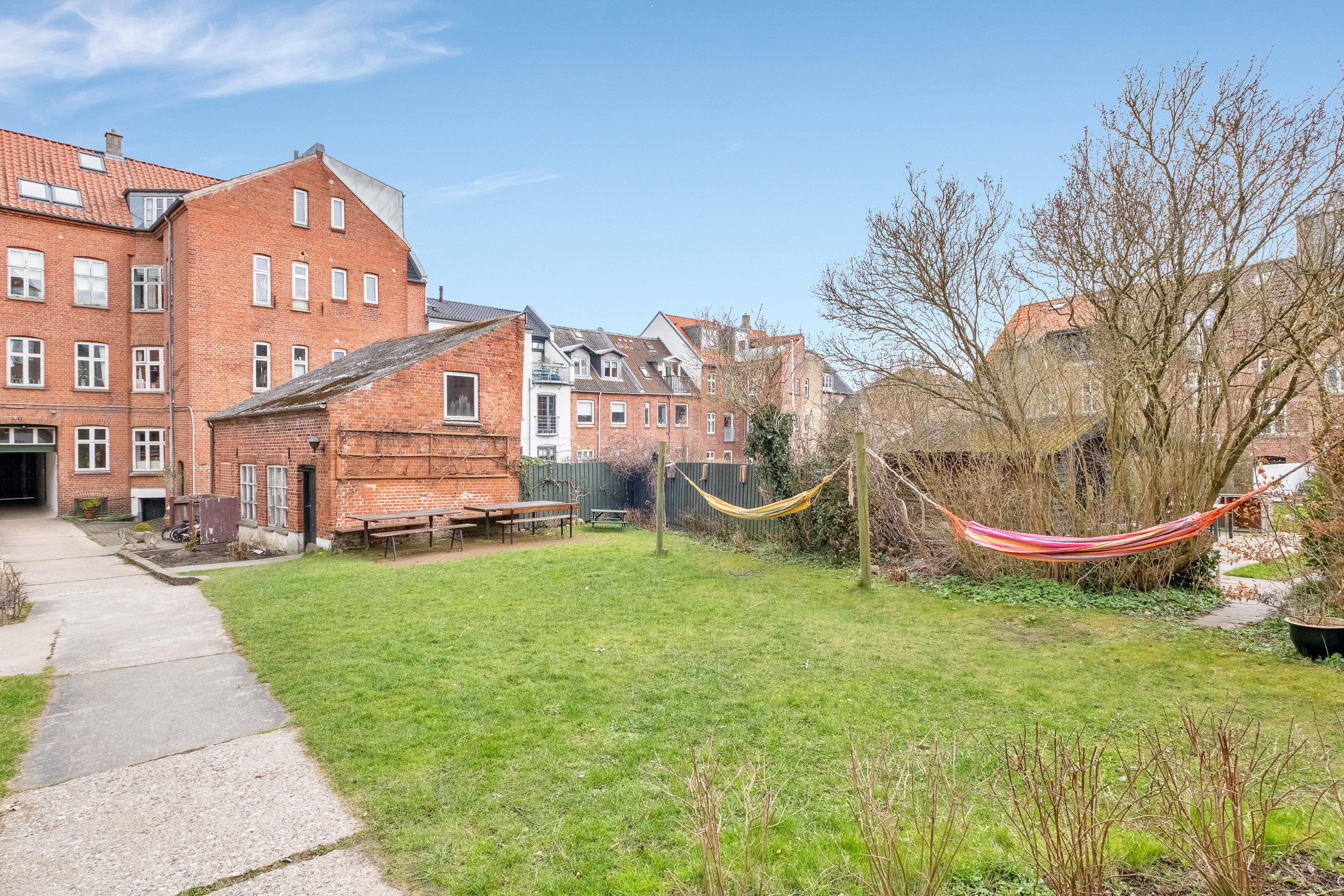 Fremhævet gårdmiljø billede i fuldskærmstilstand. Billede af Sjællandsgade 119B, 1. th., 8000 Aarhus C