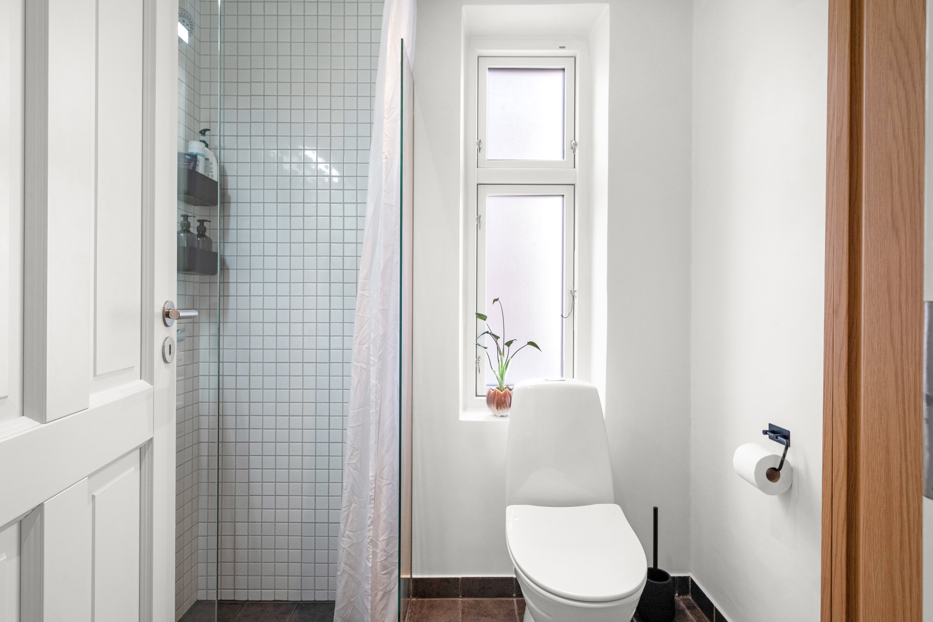 Fremhævet badeværelse billede i fuldskærmstilstand. Billede af Sjællandsgade 119B, 1. th., 8000 Aarhus C