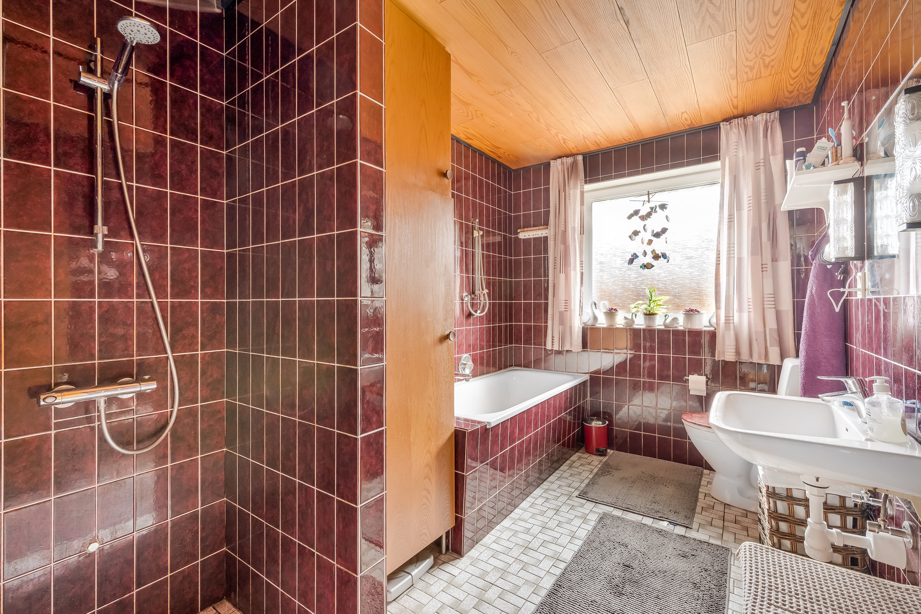 Fremhævet badeværelse billede i fuldskærmstilstand. Billede af Krusbjergvej 29, 6870 Ølgod