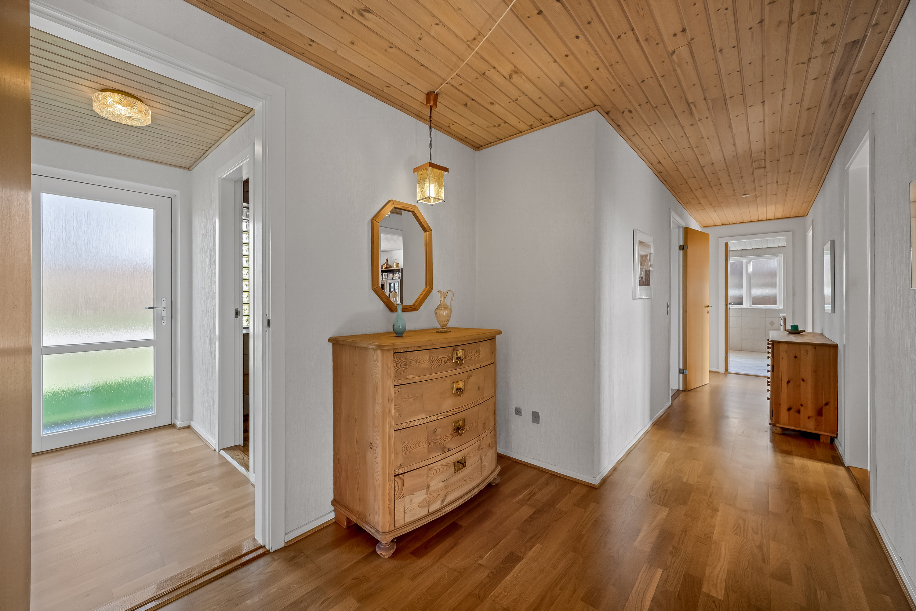 Fremhævet gang billede i fuldskærmstilstand. Billede af Spættevej 6, 6980 Tim