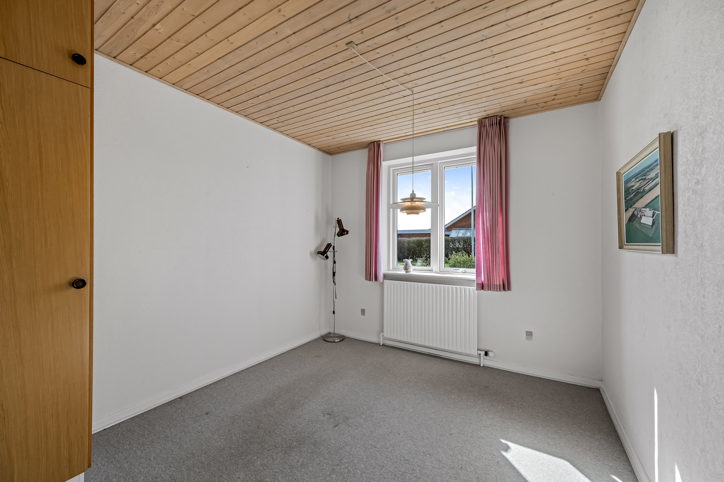 Fremhævet værelse billede i fuldskærmstilstand. Billede af Spættevej 6, 6980 Tim