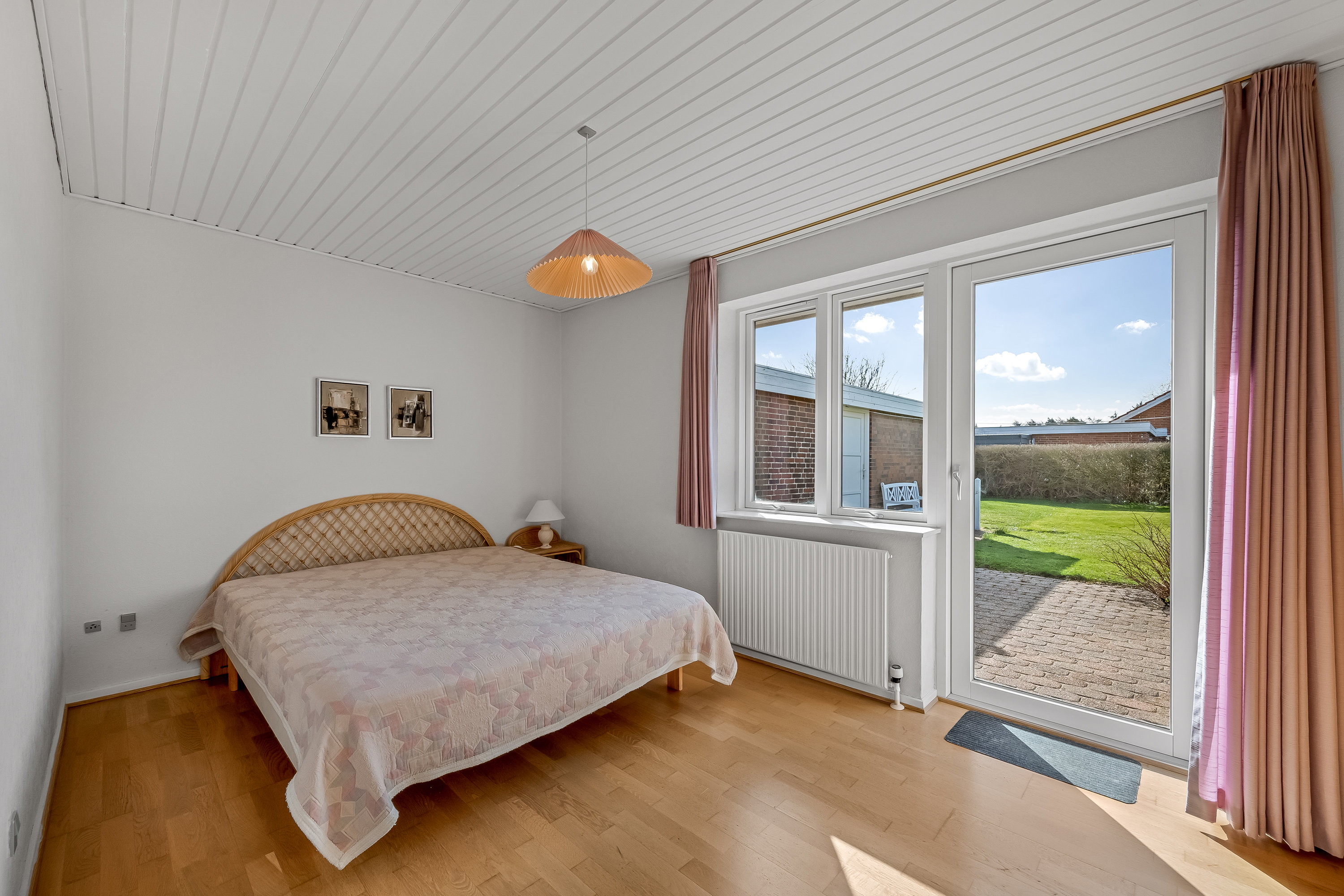 Fremhævet soveværelse billede i fuldskærmstilstand. Billede af Spættevej 6, 6980 Tim