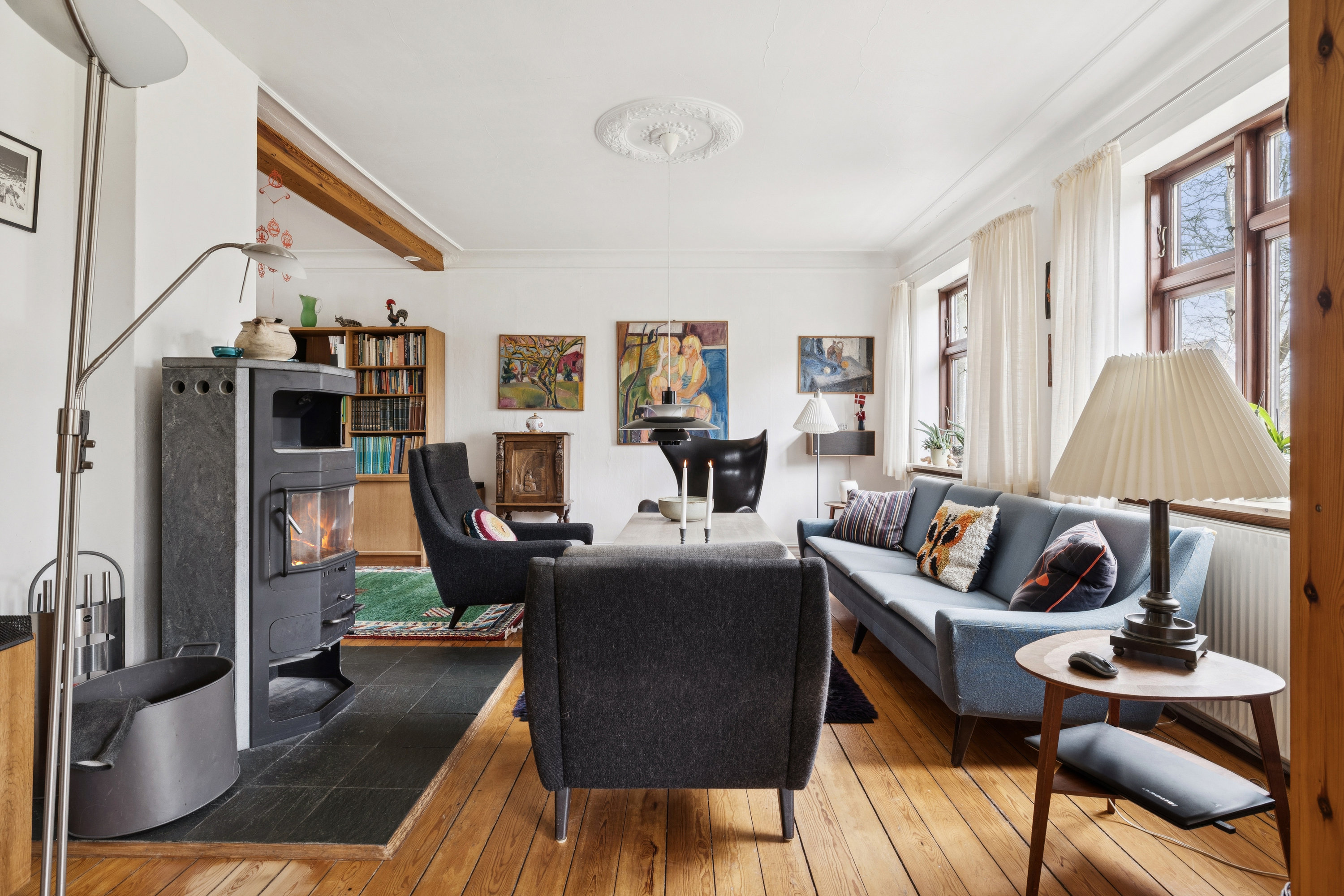 Fremhævet stue billede i fuldskærmstilstand. Billede af Frisdalsvej 16, Valsgård, 9500 Hobro