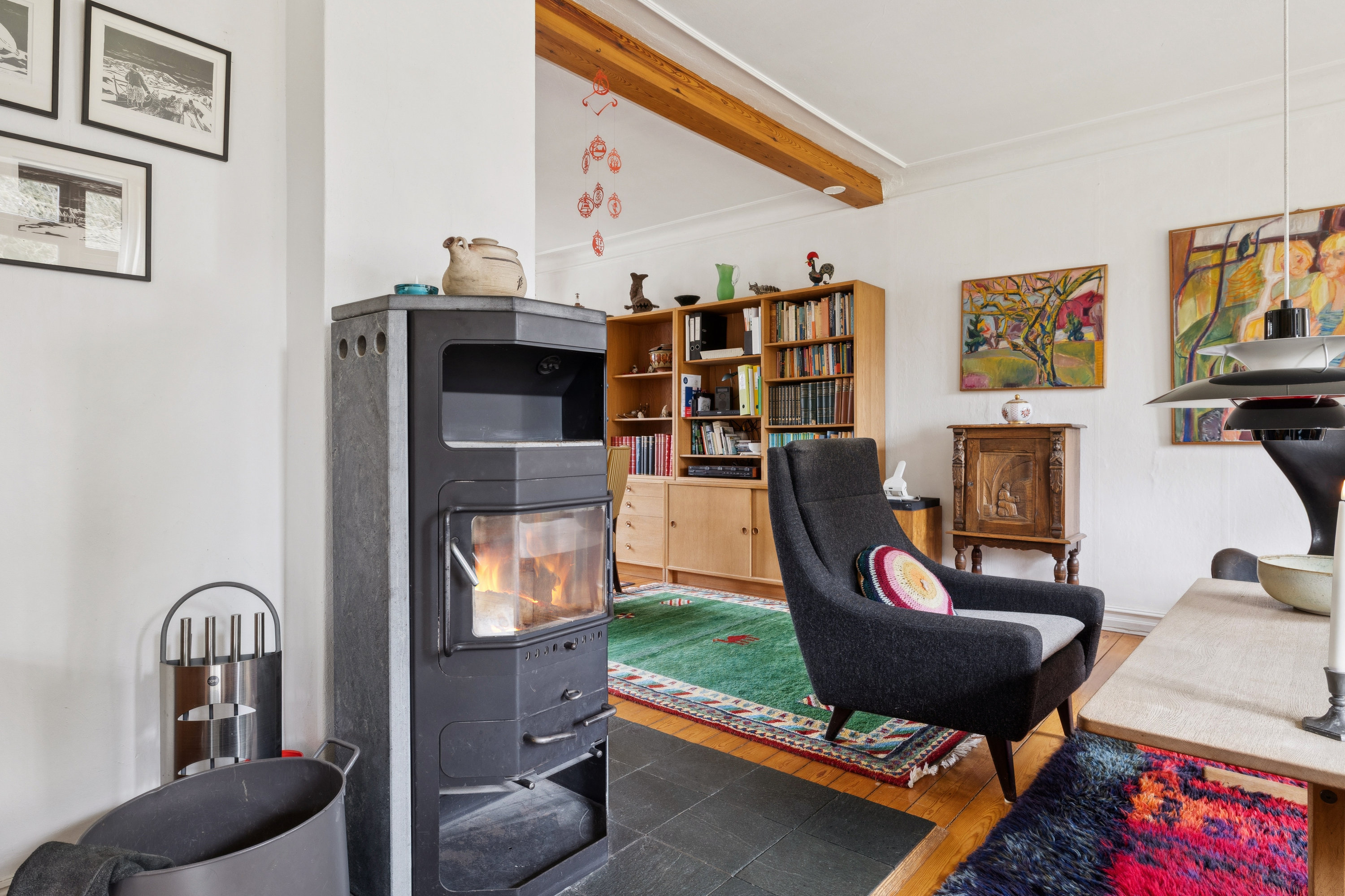 Fremhævet stue billede i fuldskærmstilstand. Billede af Frisdalsvej 16, Valsgård, 9500 Hobro