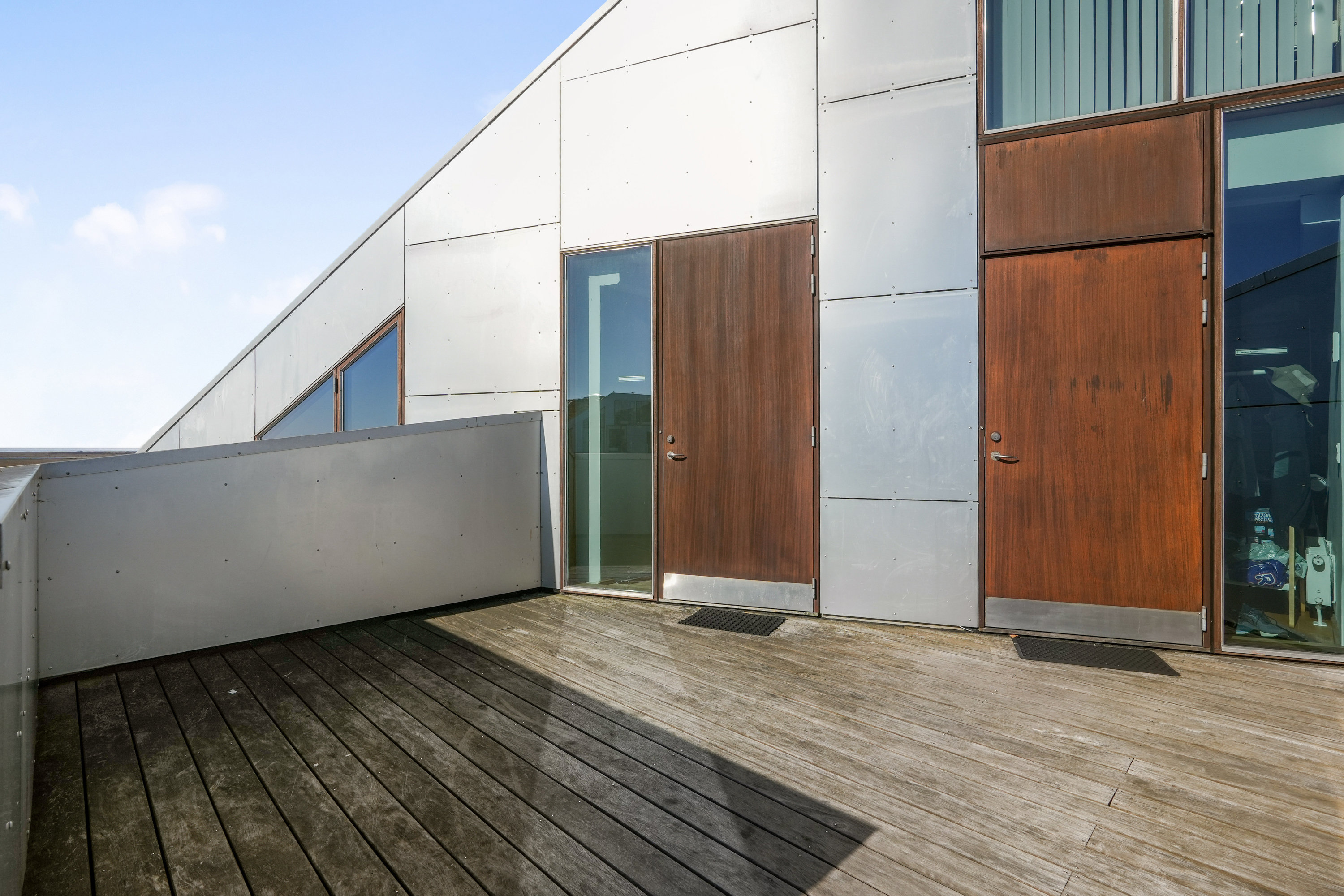 Fremhævet facade billede i fuldskærmstilstand. Billede af Richard Mortensens Vej 77, 8. p8., 2300 København S