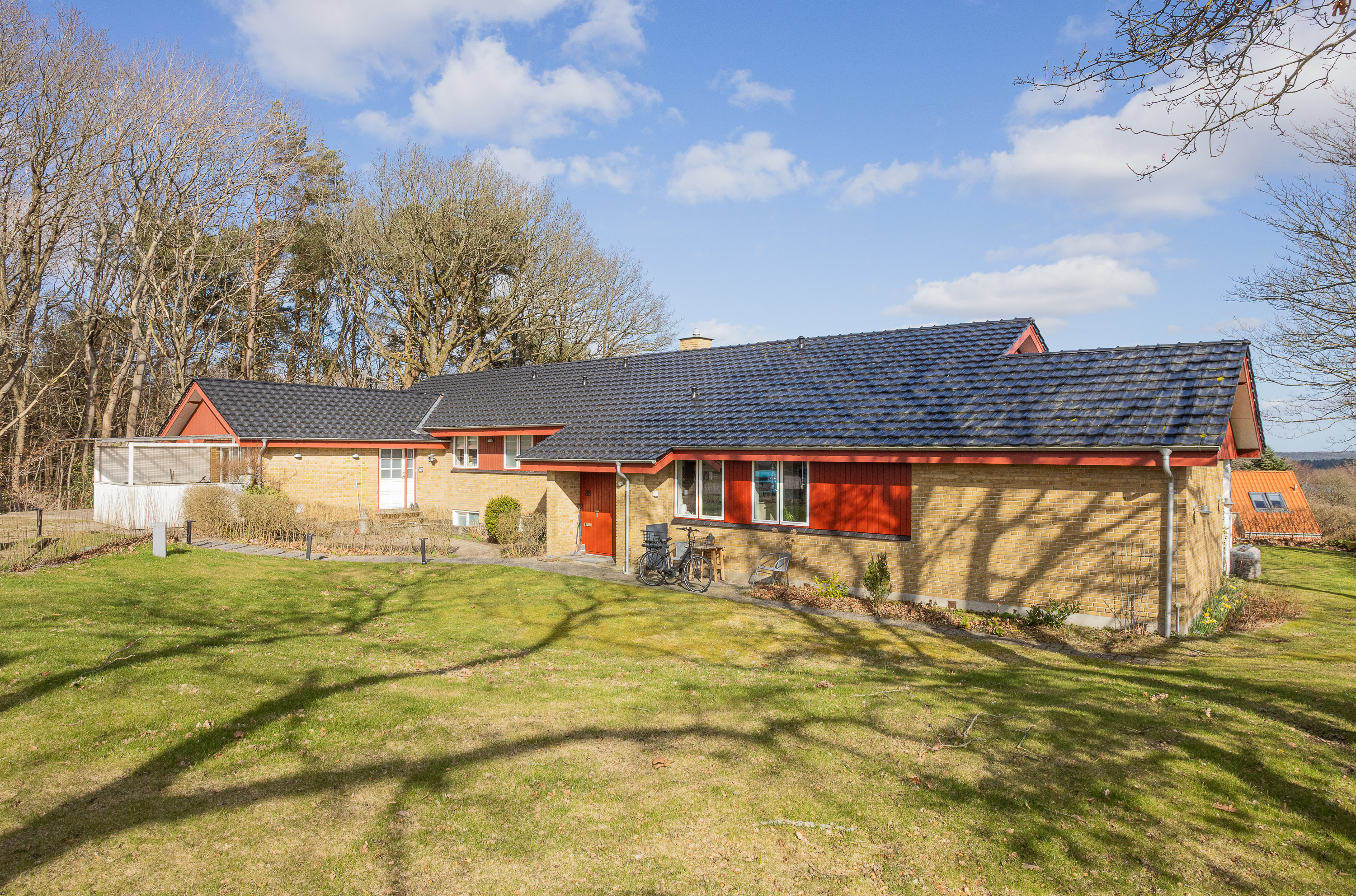 Fremhævet ejendommen billede i fuldskærmstilstand. Billede af Ligustervej 35, 8600 Silkeborg