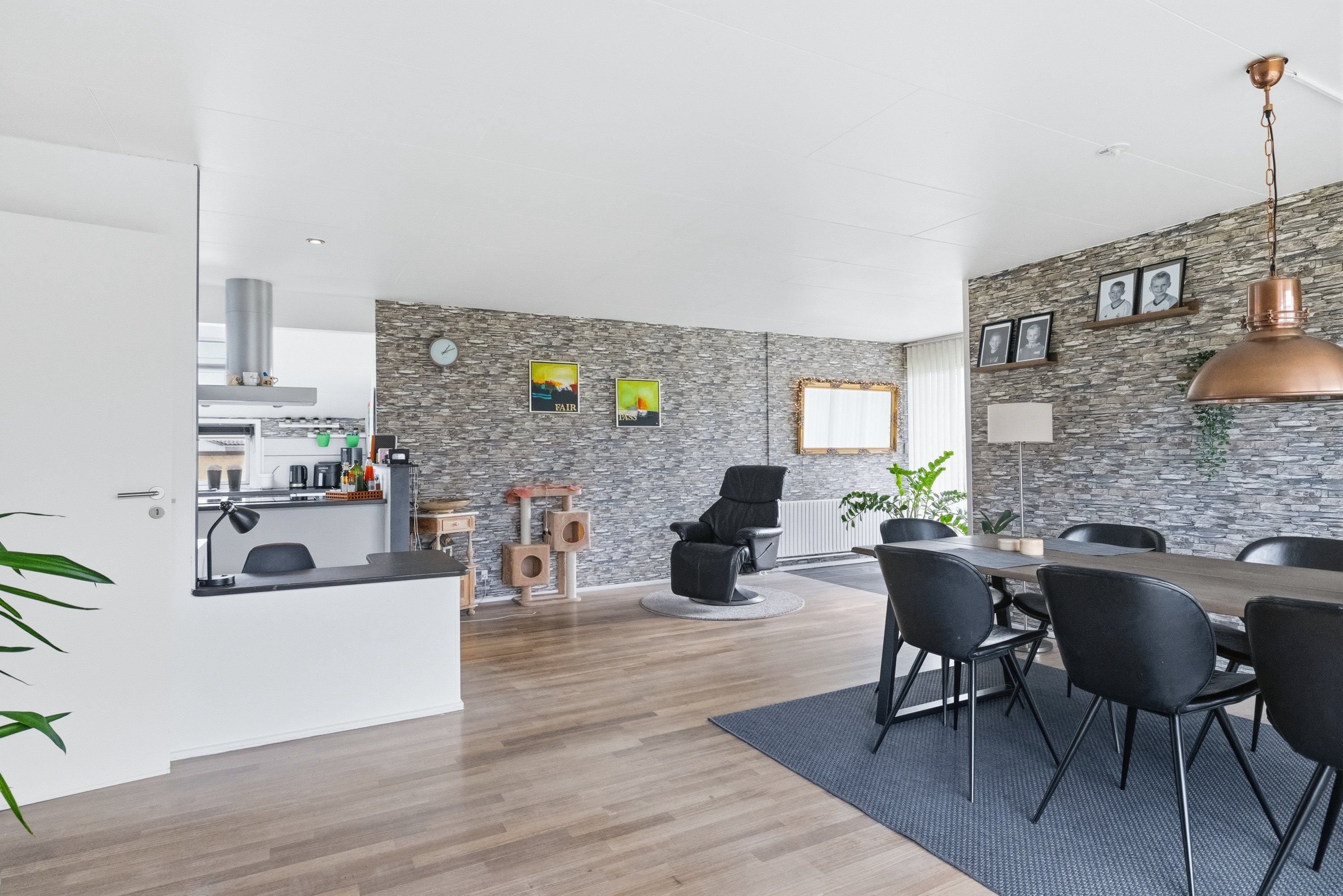 Fremhævet  billede i fuldskærmstilstand. Billede af Langøvænget 37, True, 8381 Tilst