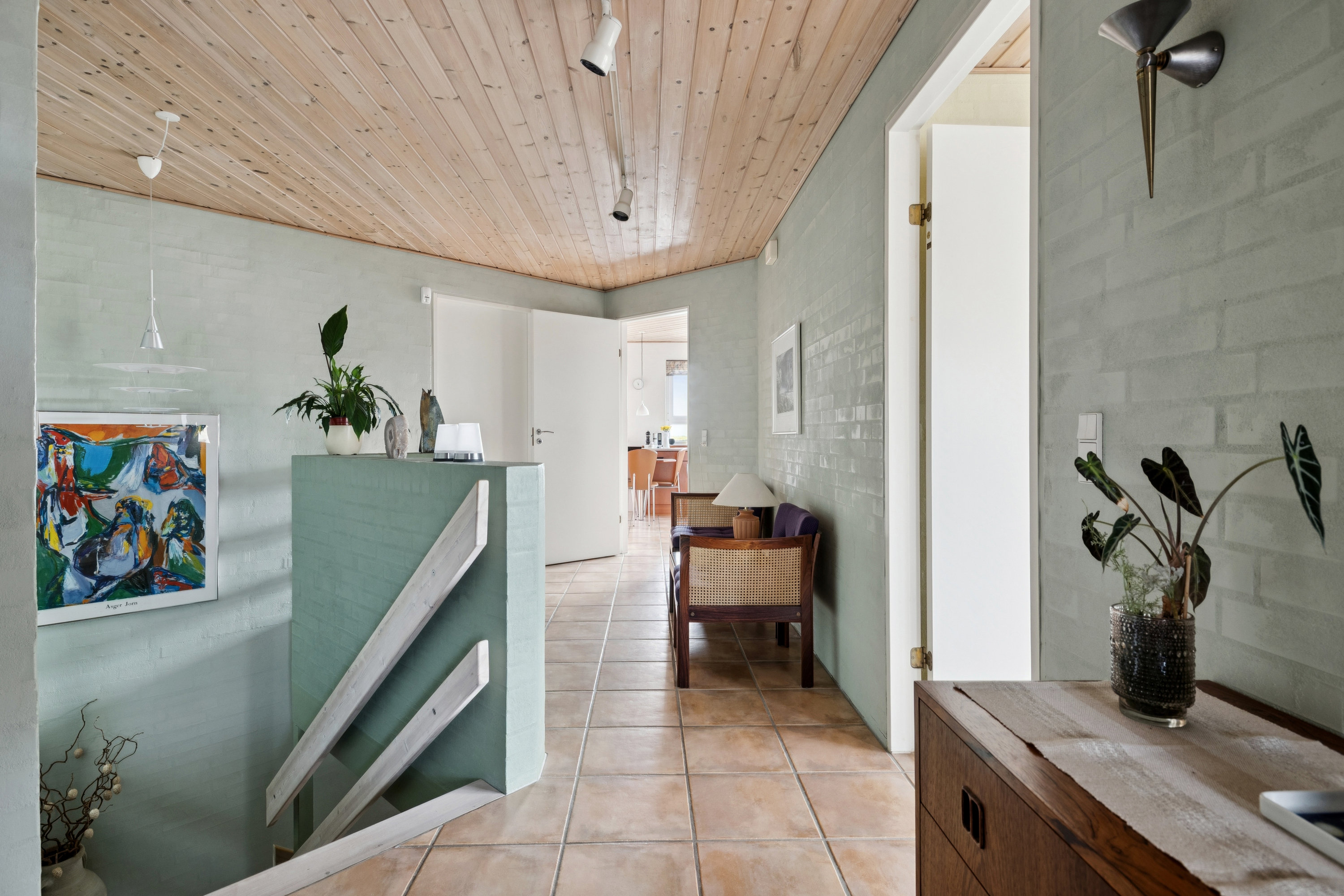 Fremhævet gang billede i fuldskærmstilstand. Billede af Fyrbakken 8, 9500 Hobro