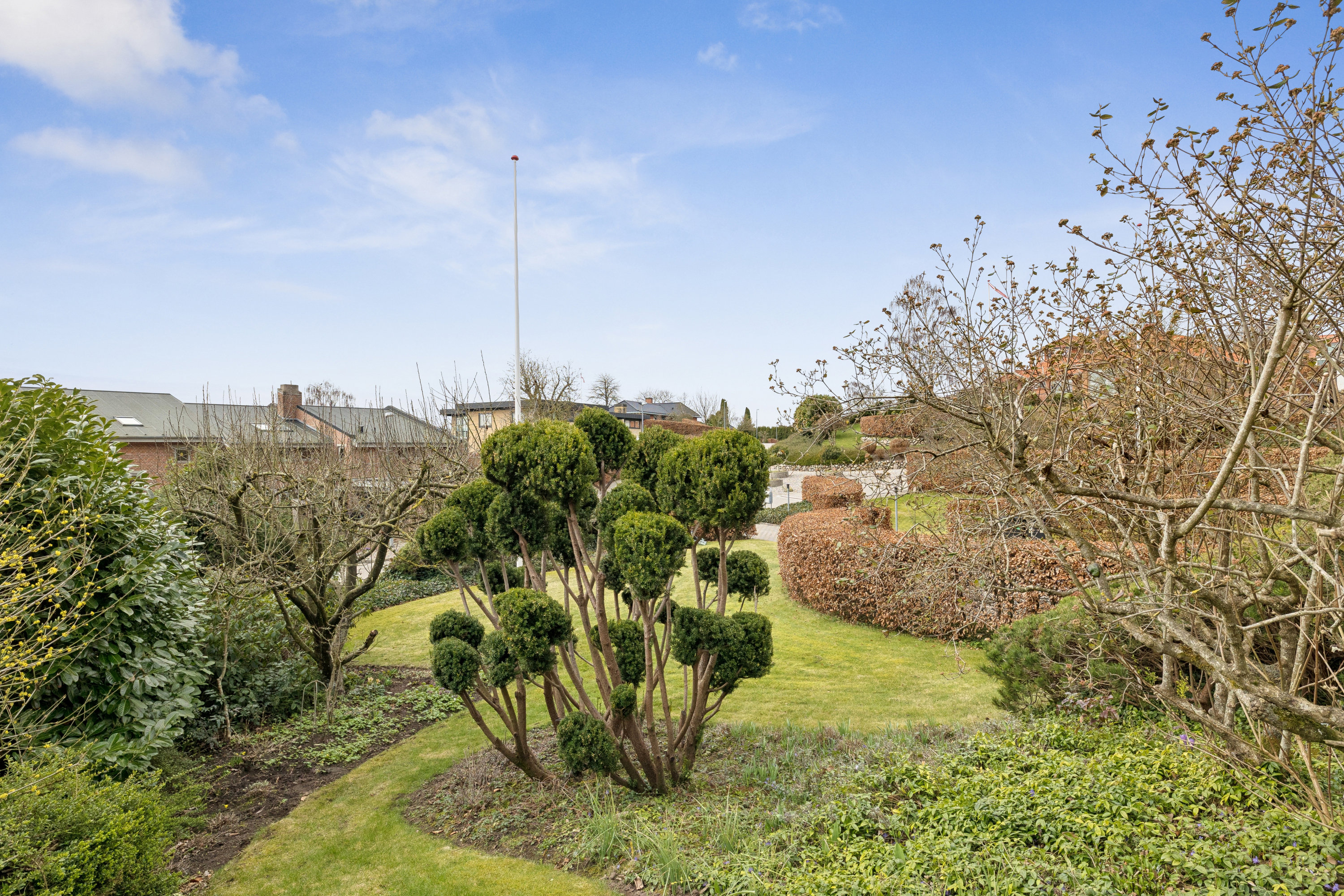 Fremhævet have billede i fuldskærmstilstand. Billede af Fyrbakken 8, 9500 Hobro