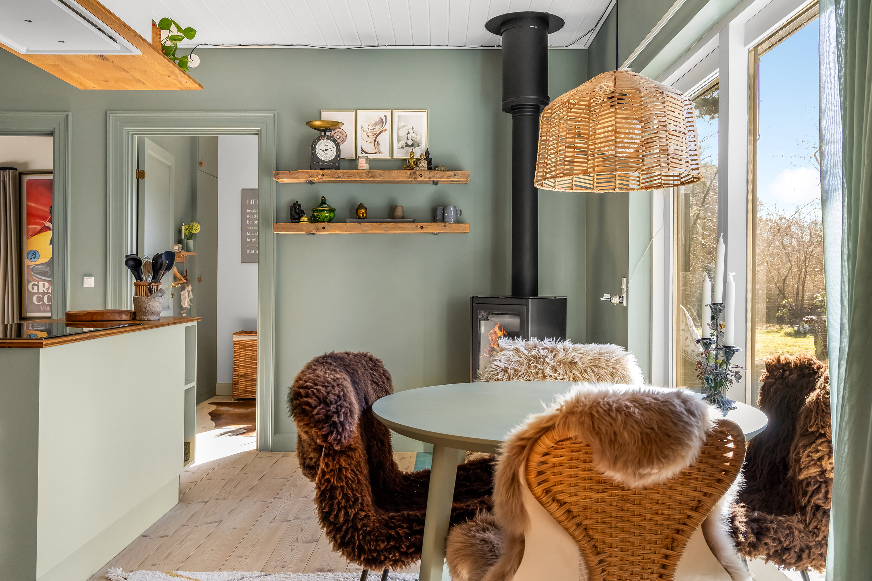 Fremhævet køkken alrum billede i fuldskærmstilstand. Billede af Bastevangen 29, Udsholt, 3230 Græsted