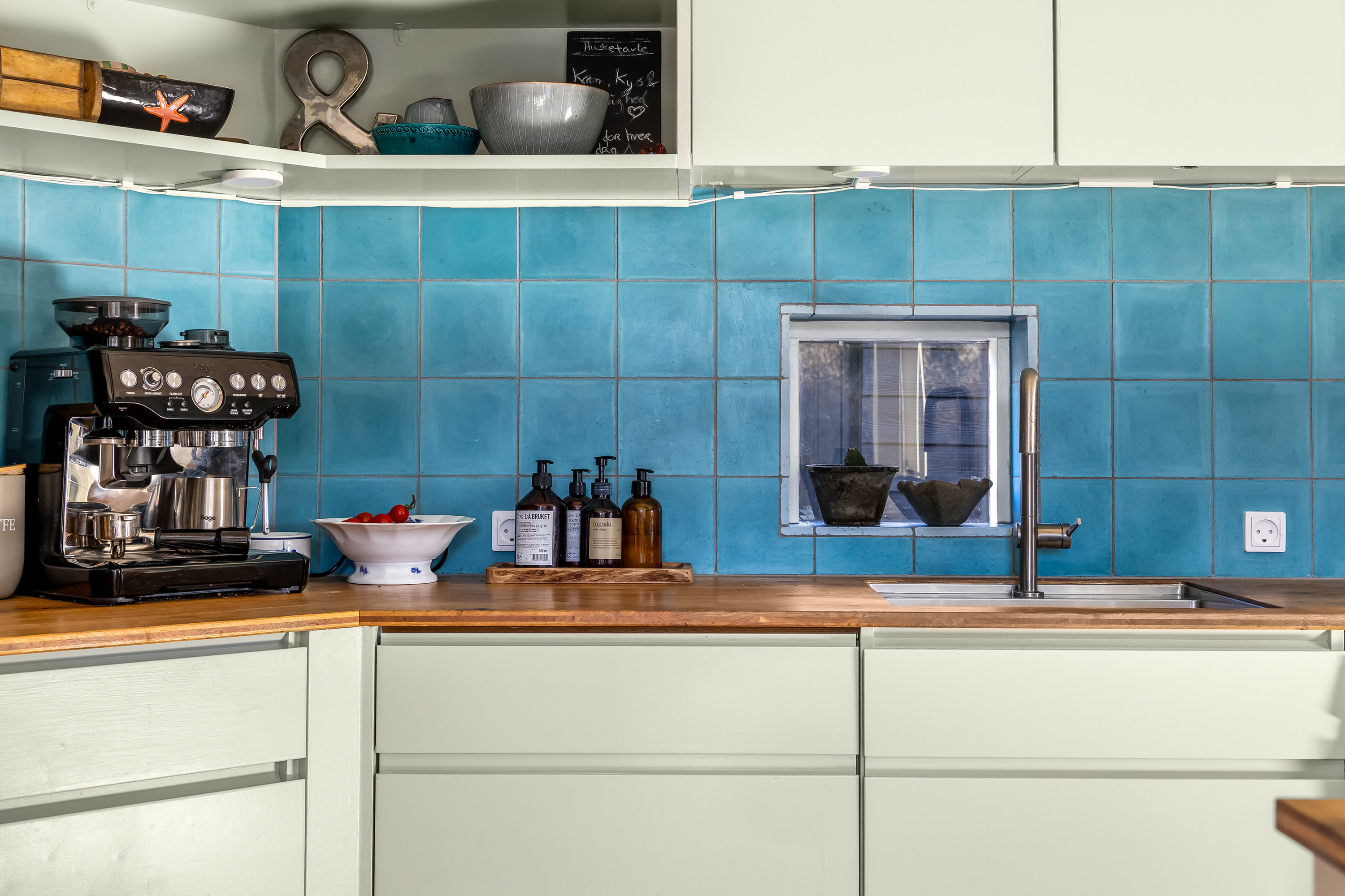 Fremhævet køkken alrum billede i fuldskærmstilstand. Billede af Bastevangen 29, Udsholt, 3230 Græsted