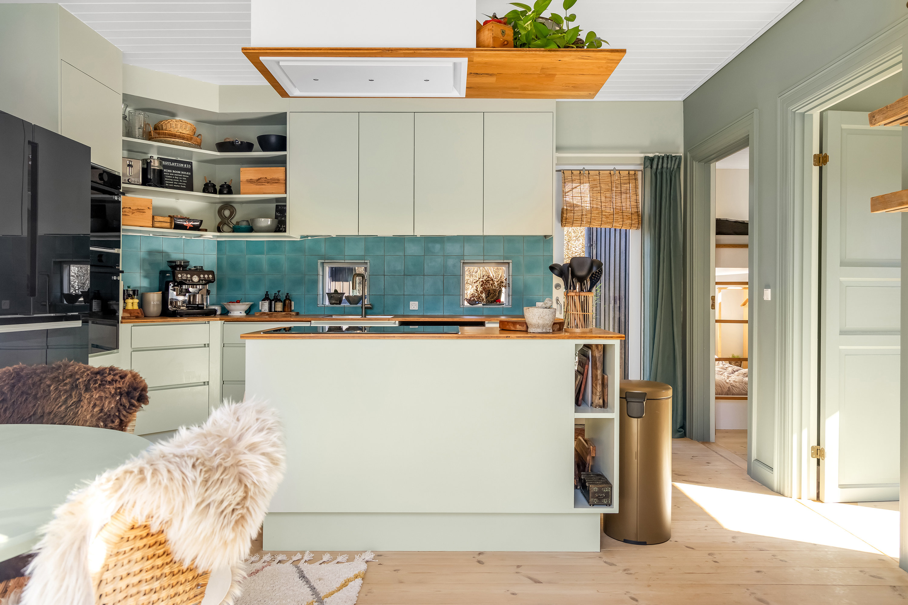 Fremhævet køkken alrum billede i fuldskærmstilstand. Billede af Bastevangen 29, Udsholt, 3230 Græsted