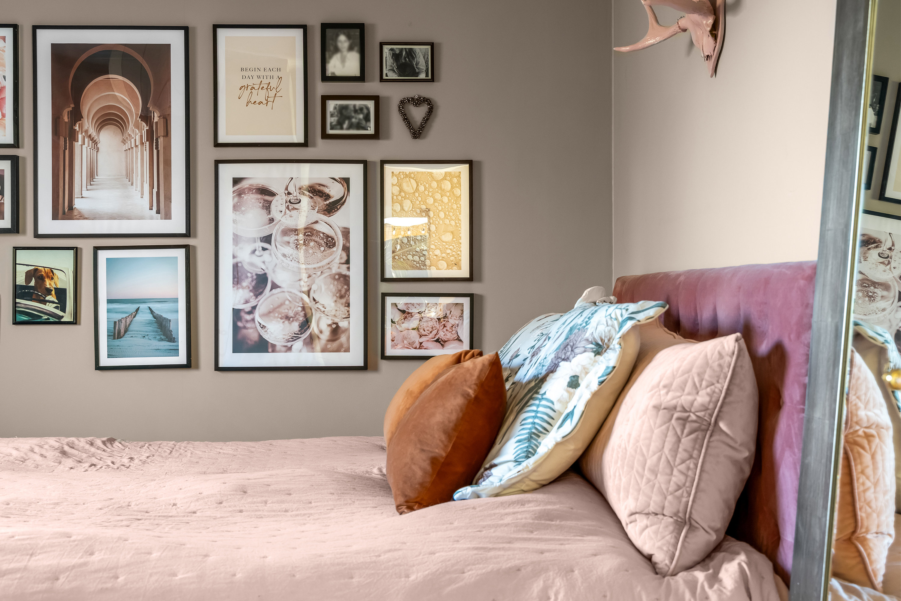 Fremhævet soveværelse billede i fuldskærmstilstand. Billede af Bastevangen 29, Udsholt, 3230 Græsted