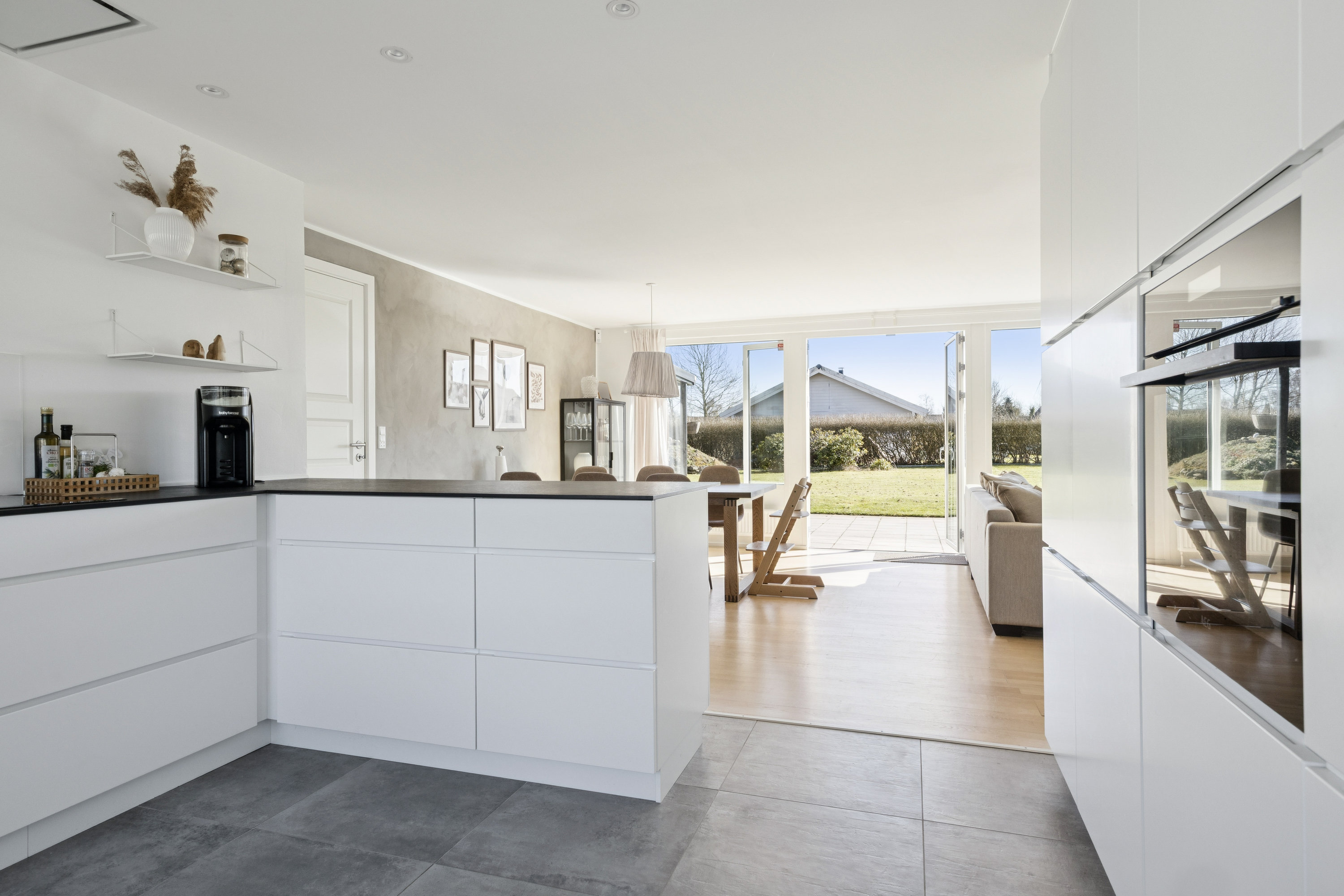 Fremhævet køkken billede i fuldskærmstilstand. Billede af Fyrrevej 29, Vemmedrup, 4632 Bjæverskov