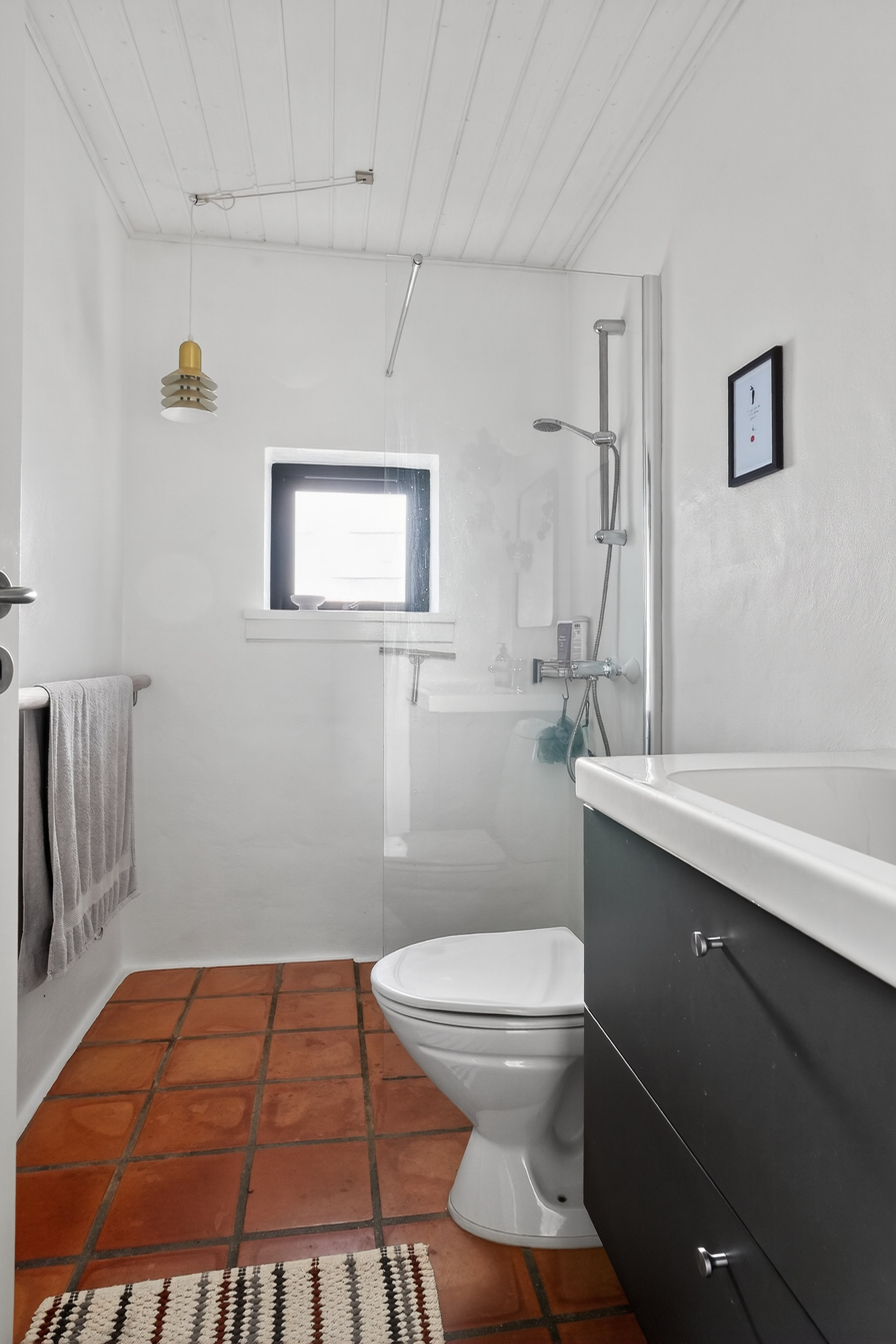 Fremhævet badeværelse billede i fuldskærmstilstand. Billede af Dr Schadsvej 11, 4500 Nykøbing Sj