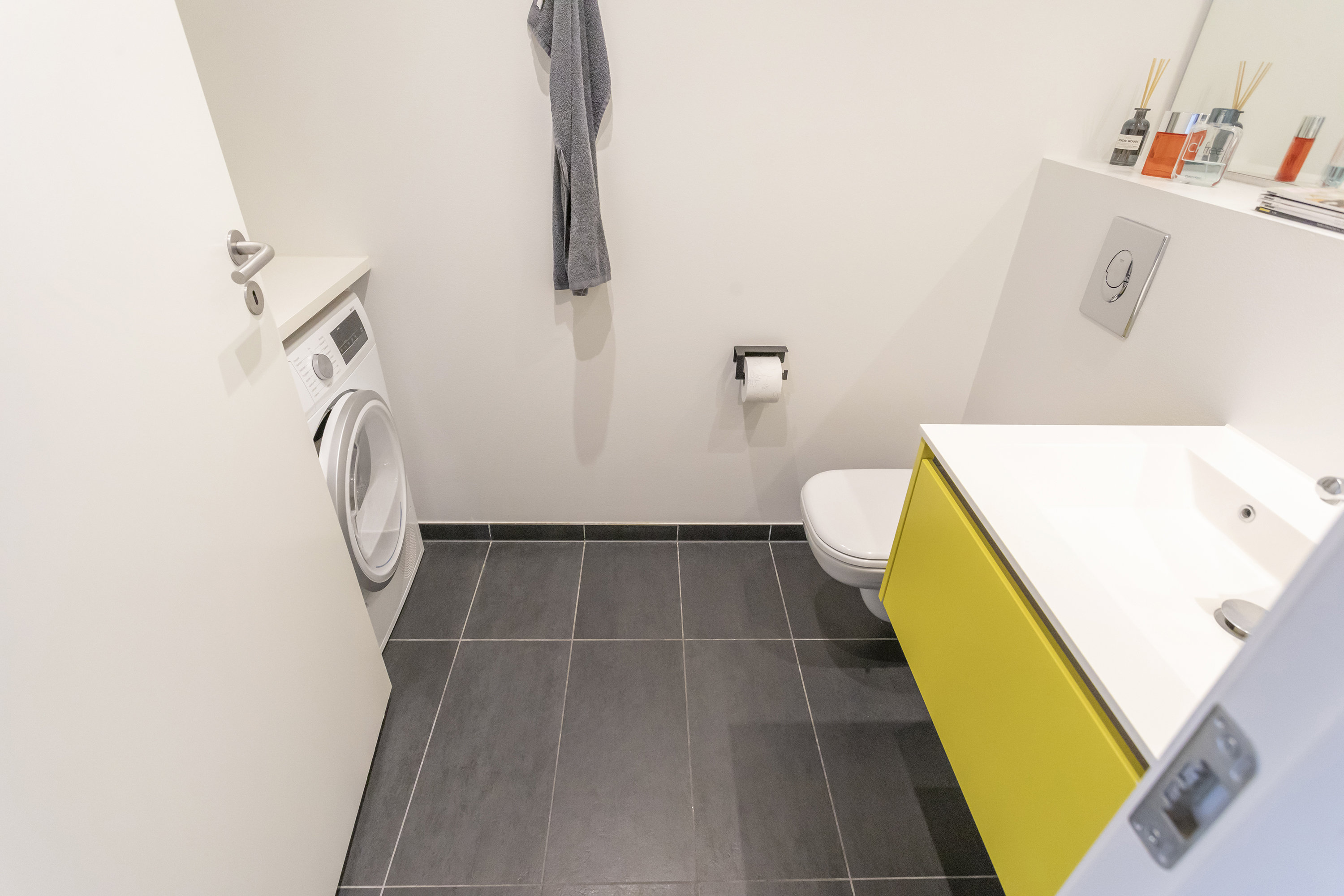 Fremhævet toilet billede i fuldskærmstilstand. Billede af Krimsvej 7B, 2300 København S