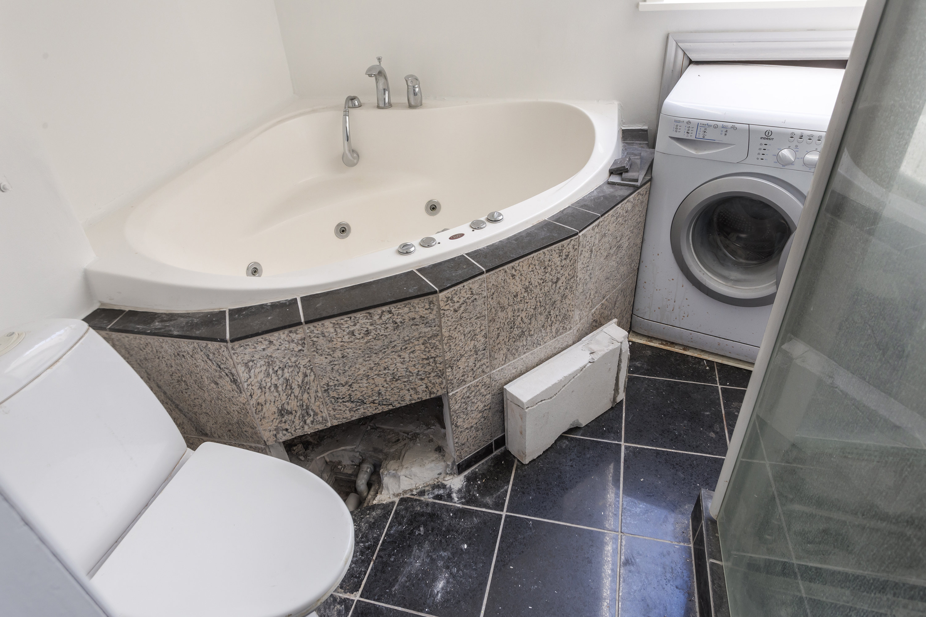 Fremhævet badeværelse billede i fuldskærmstilstand. Billede af Amagerbrogade 259A, 3., 2300 København S