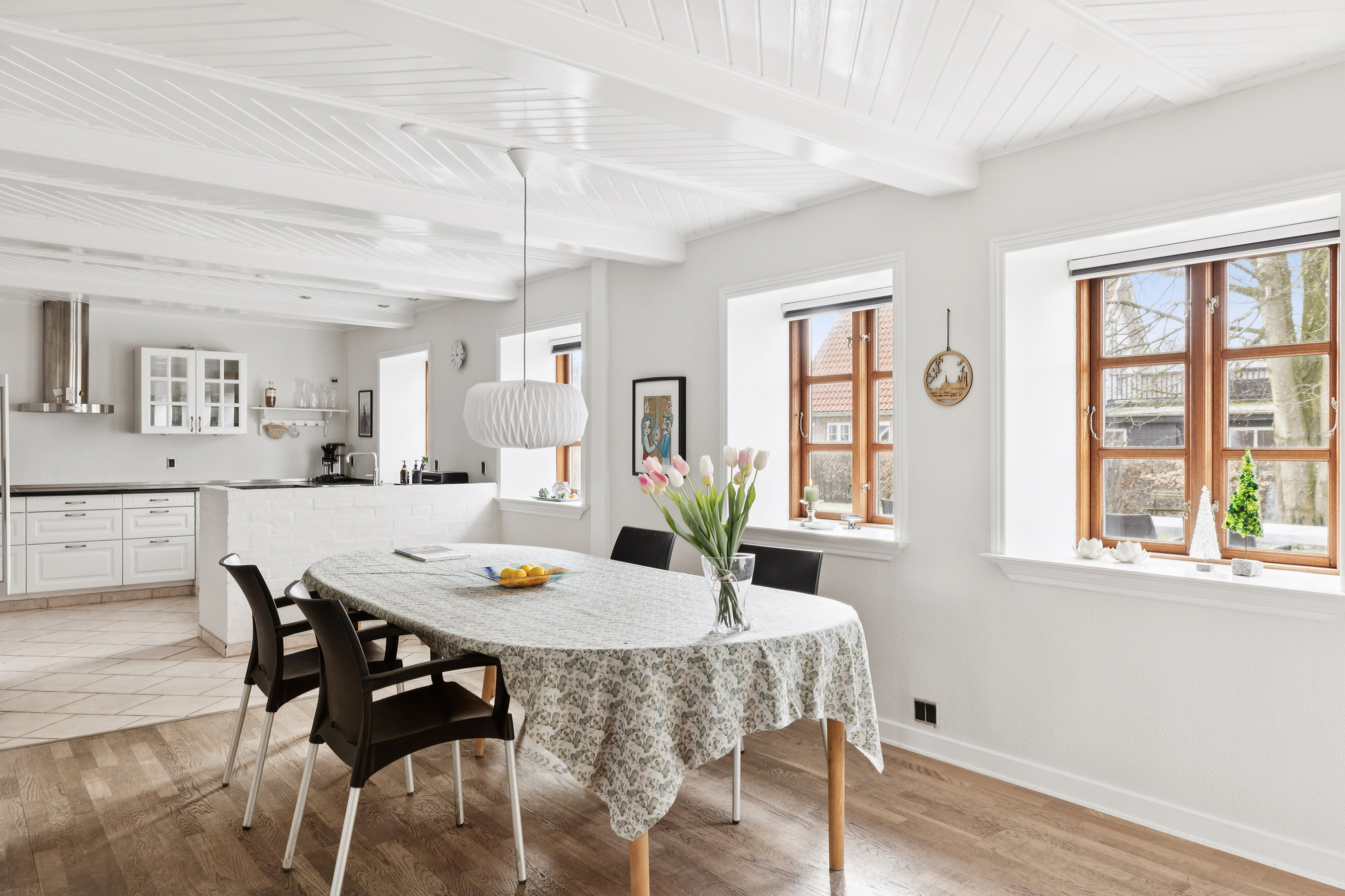 Fremhævet stue billede i fuldskærmstilstand. Billede af Roagervej 396A, Kirkeby, 6760 Ribe