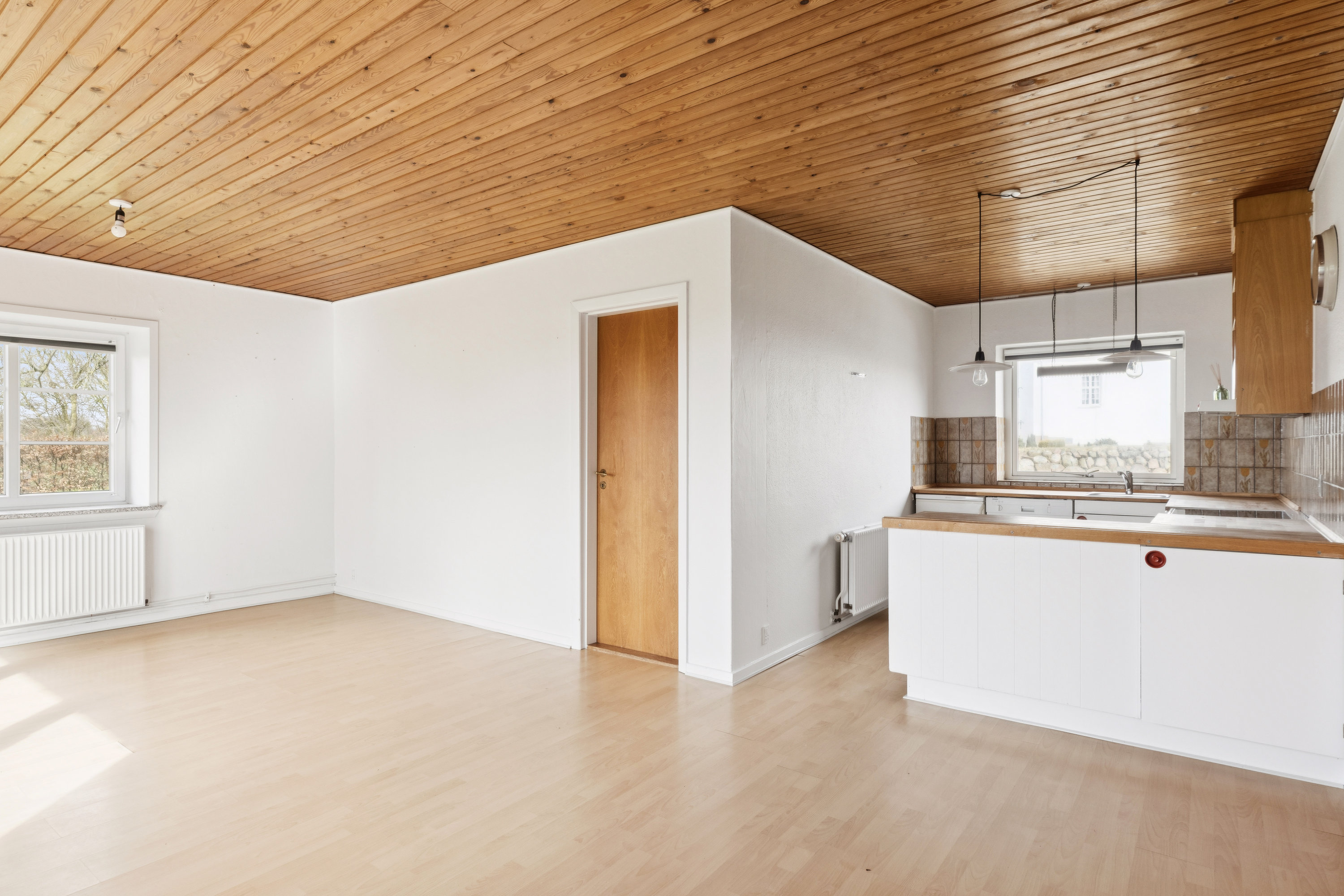 Fremhævet stue billede i fuldskærmstilstand. Billede af Roagervej 396A, Kirkeby, 6760 Ribe