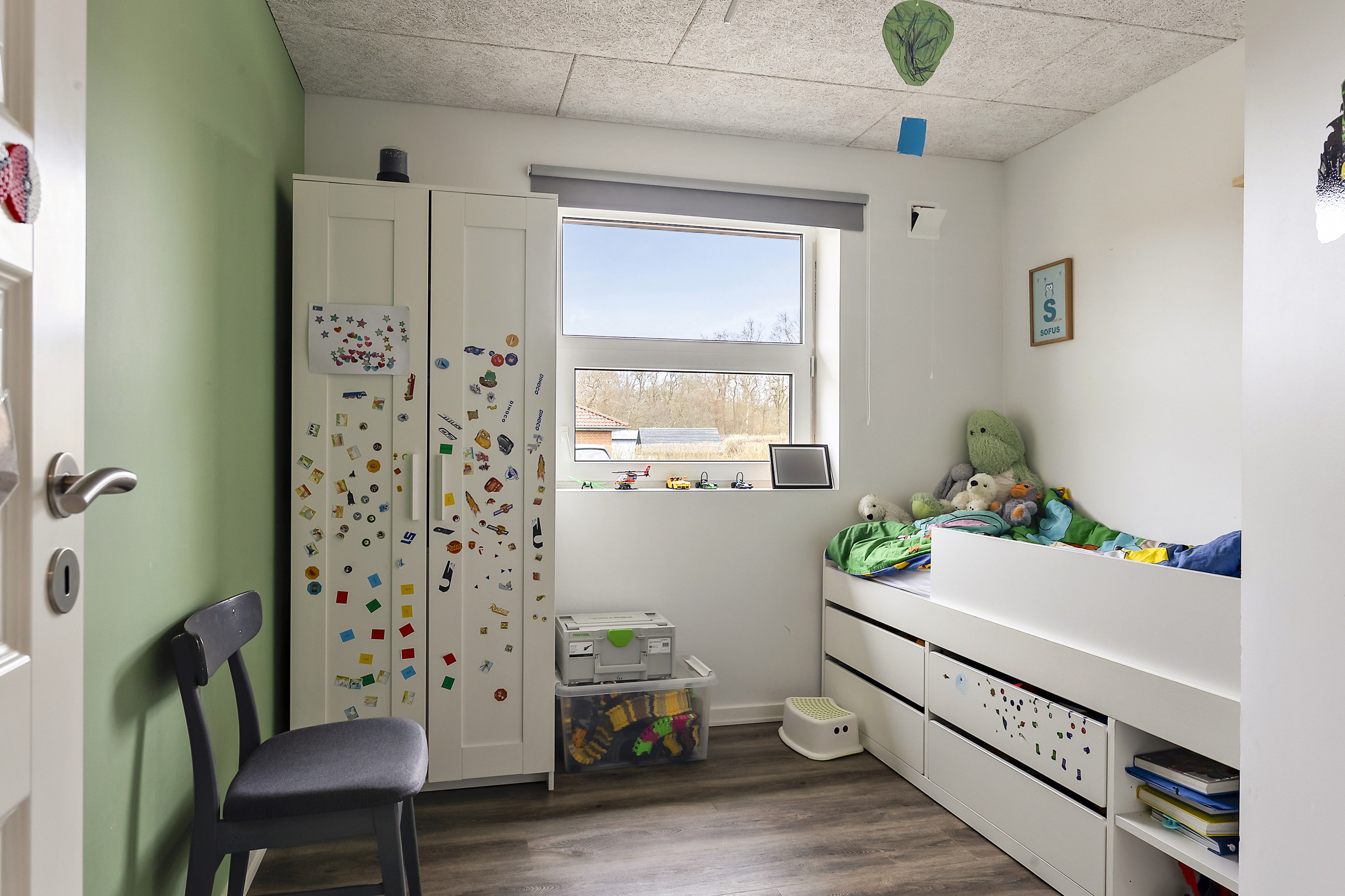 Fremhævet soveværelse billede i fuldskærmstilstand. Billede af Holmeåvænget 23, 6682 Hovborg