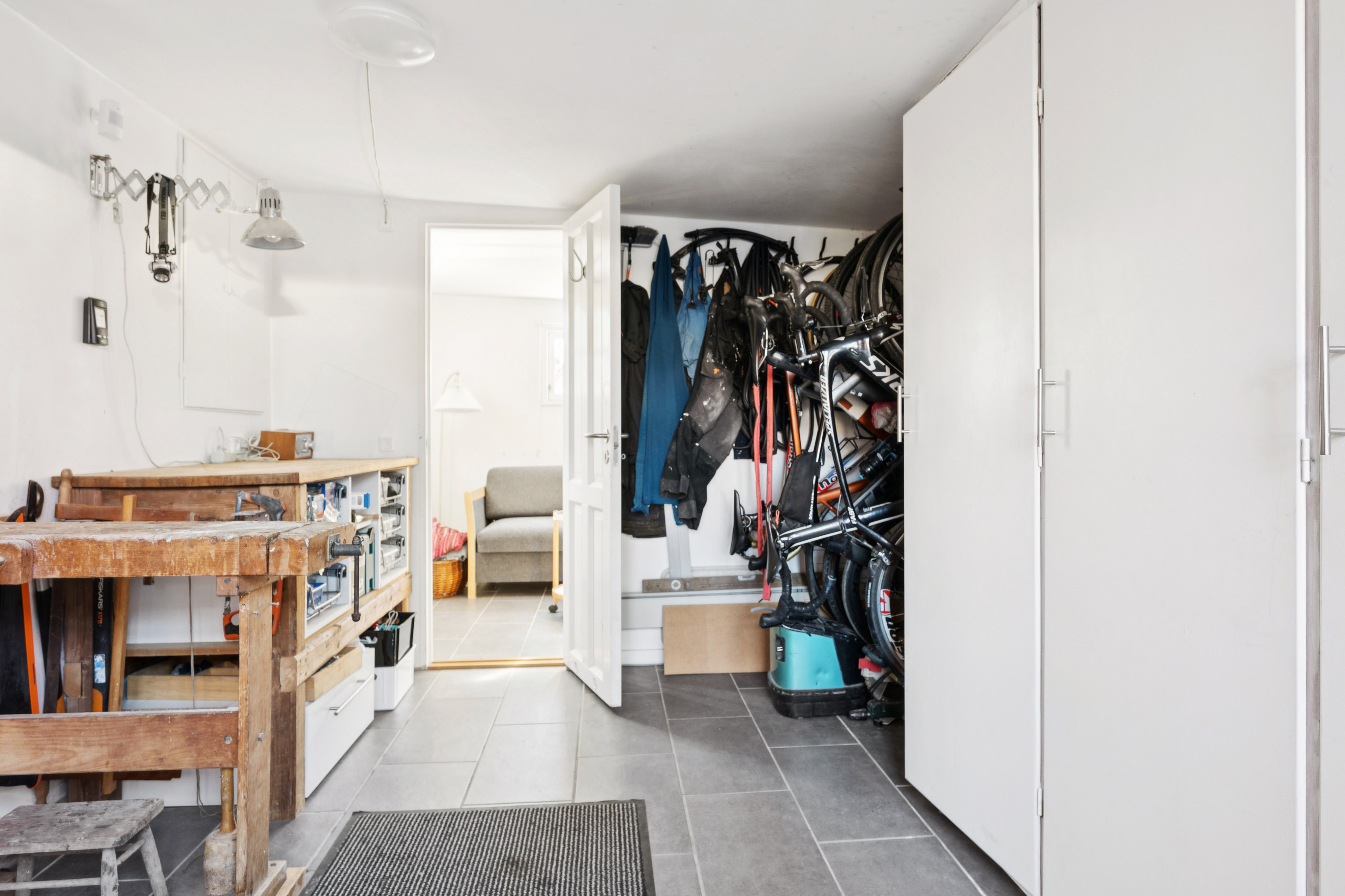 Fremhævet gang billede i fuldskærmstilstand. Billede af Mansasvej 1, 2500 Valby