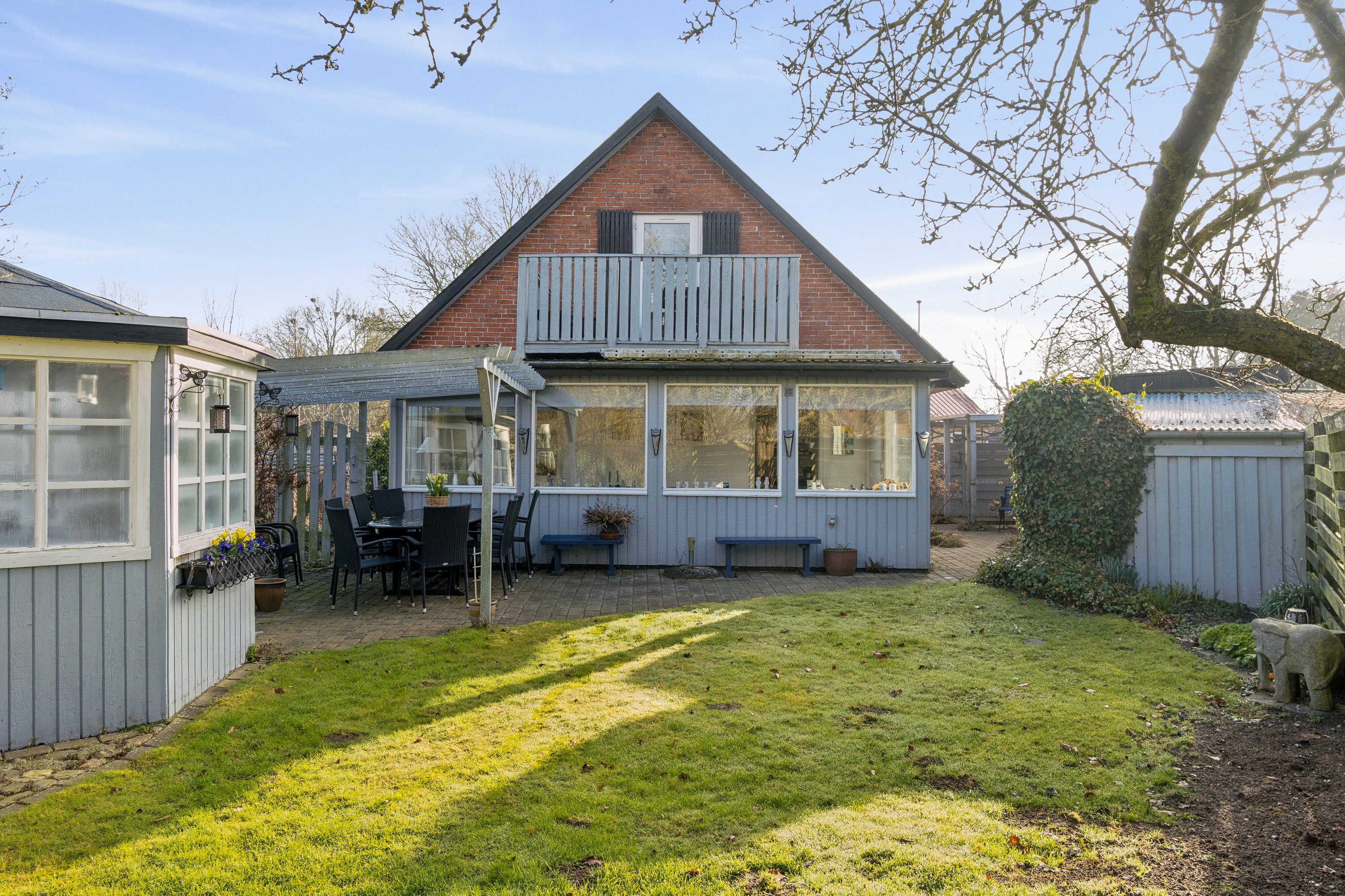 Fremhævet set fra haven billede i fuldskærmstilstand. Billede af Ørslev Hovedgade 8, Ørslev, 4200 Slagelse