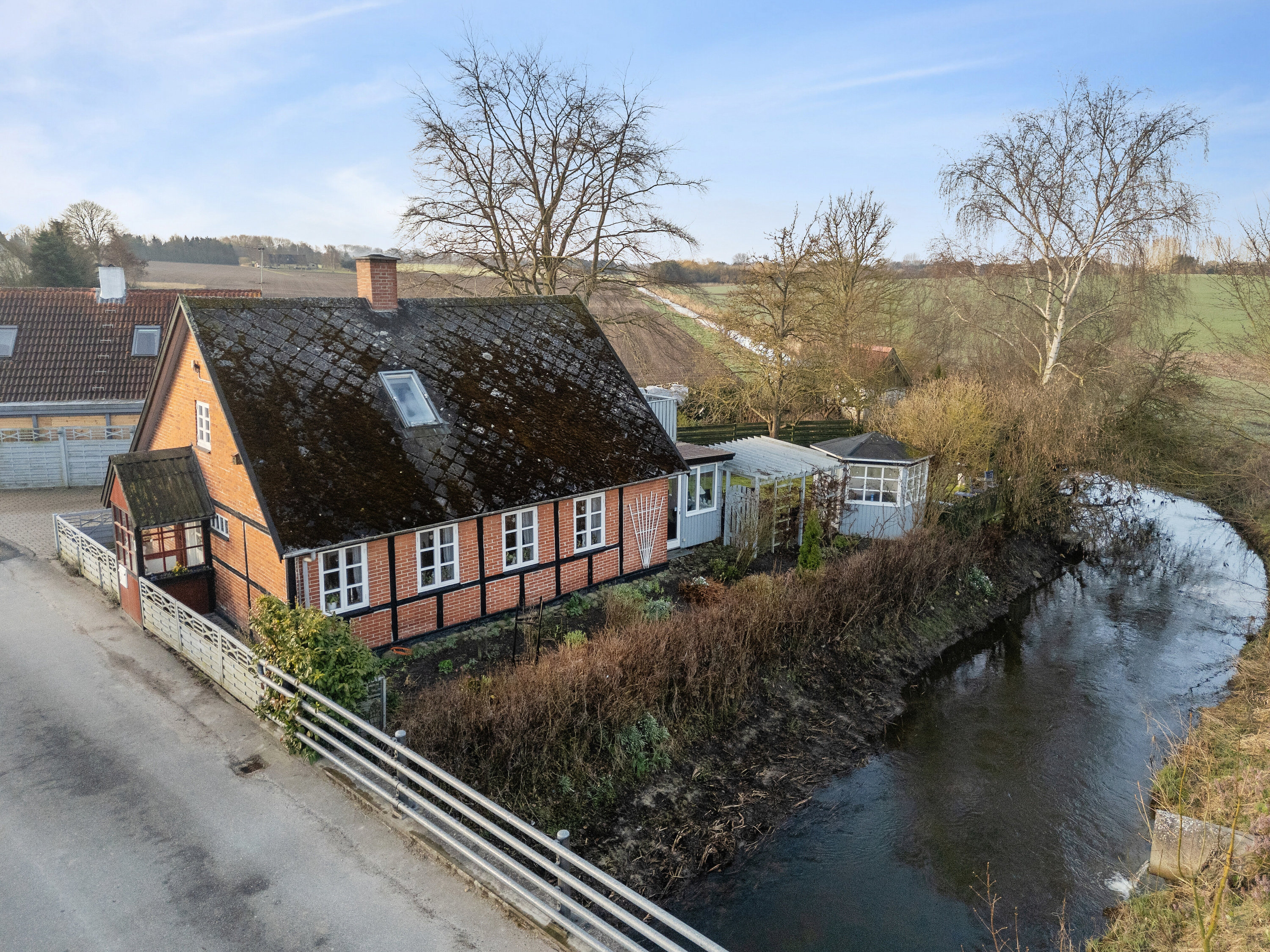 Fremhævet luftfoto billede i fuldskærmstilstand. Billede af Ørslev Hovedgade 8, Ørslev, 4200 Slagelse