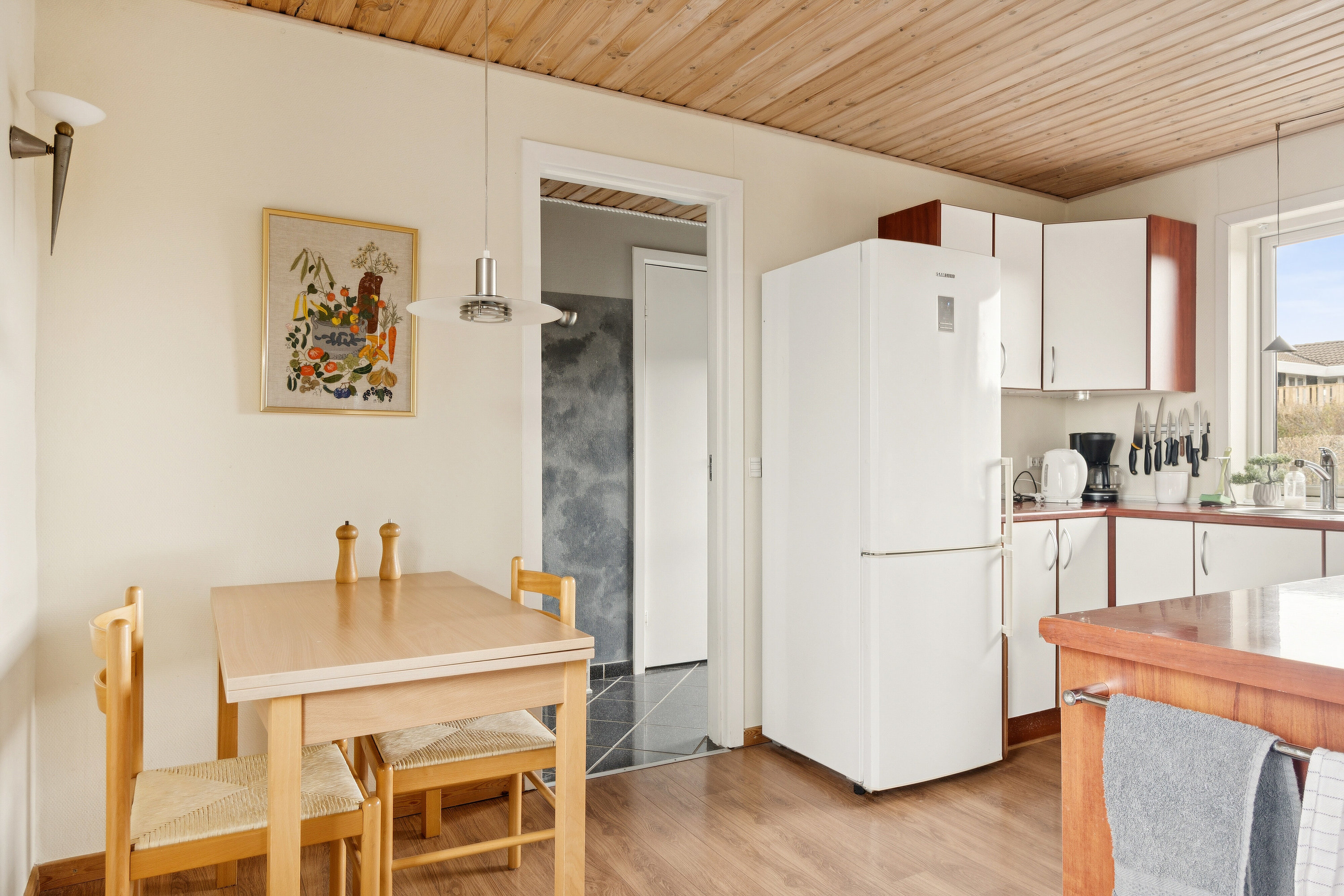 Fremhævet spisestue billede i fuldskærmstilstand. Billede af Østersvej 5, Bildsø, 4200 Slagelse