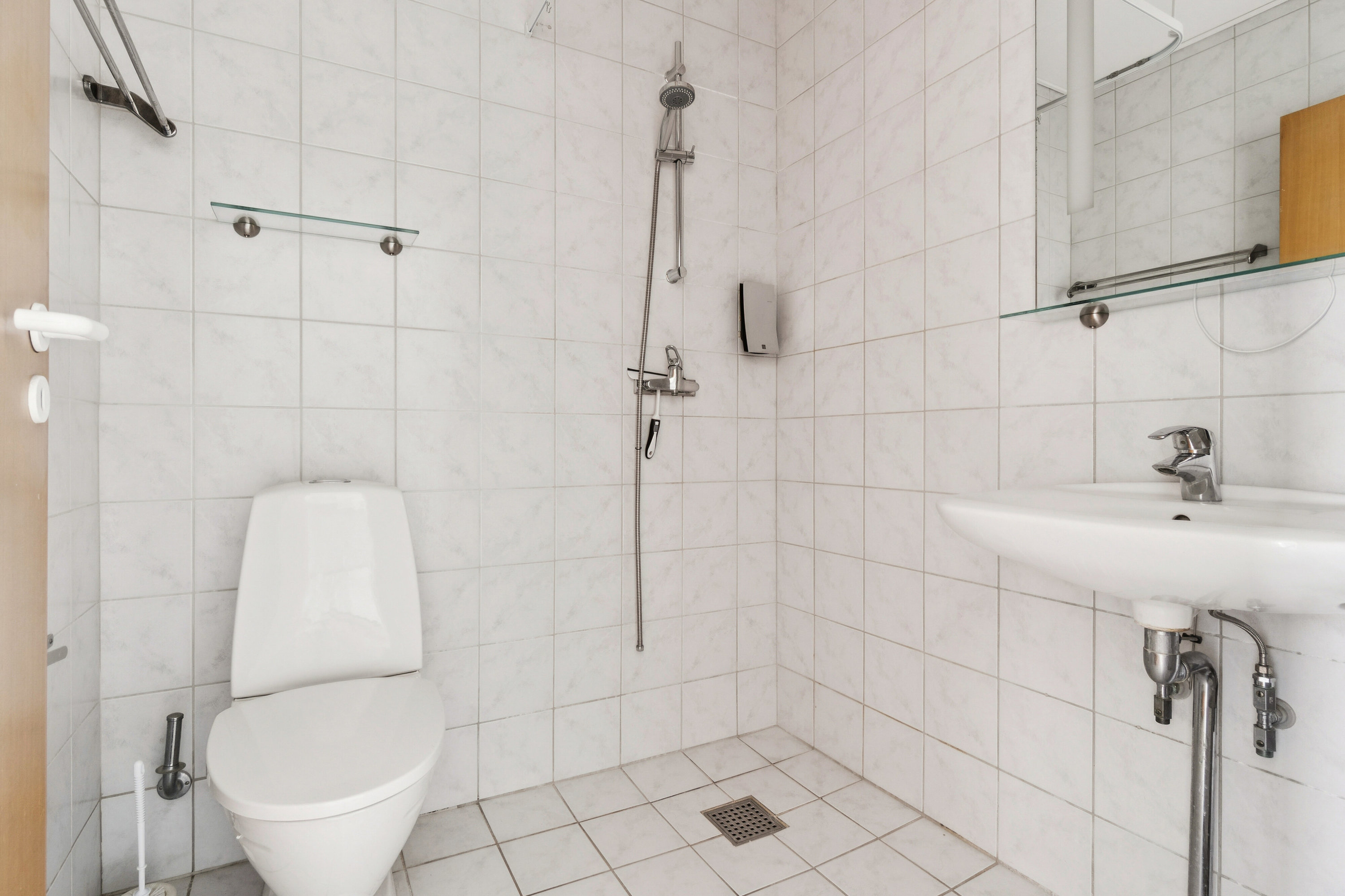 Fremhævet badeværelse billede i fuldskærmstilstand. Billede af Boulevarden 11D, Balka, 3730 Nexø