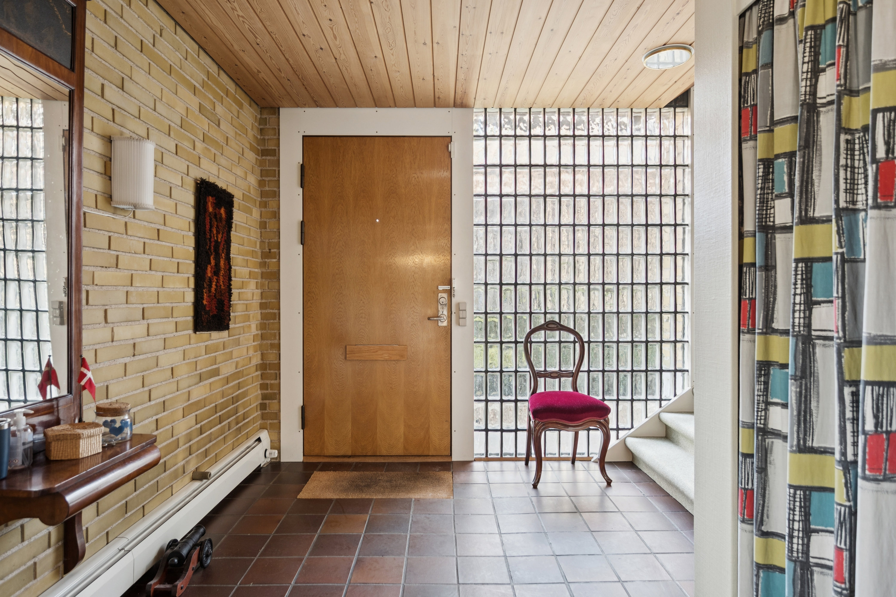 Fremhævet gang billede i fuldskærmstilstand. Billede af Skovkilden 5, 2880 Bagsværd