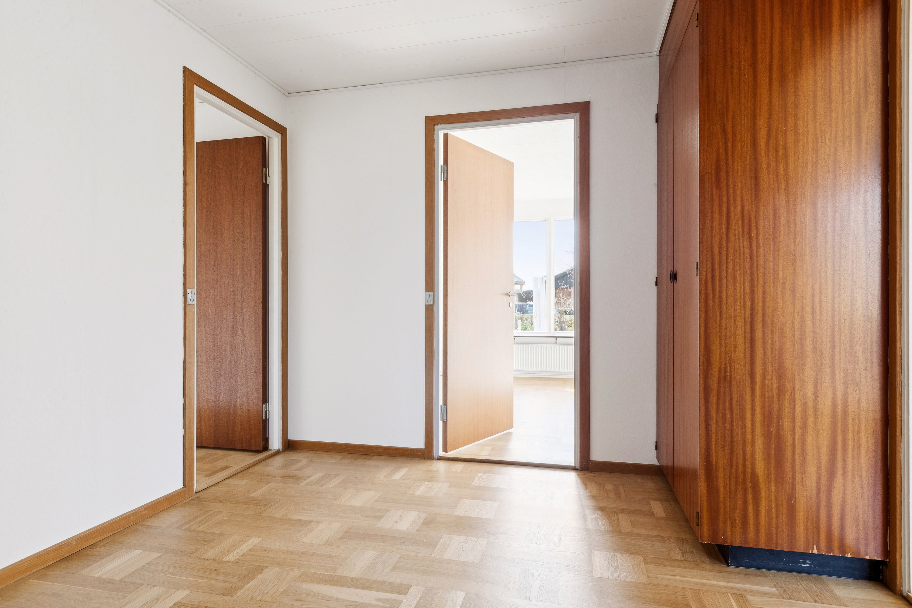 Fremhævet gang billede i fuldskærmstilstand. Billede af Nørrebred 145, 2625 Vallensbæk