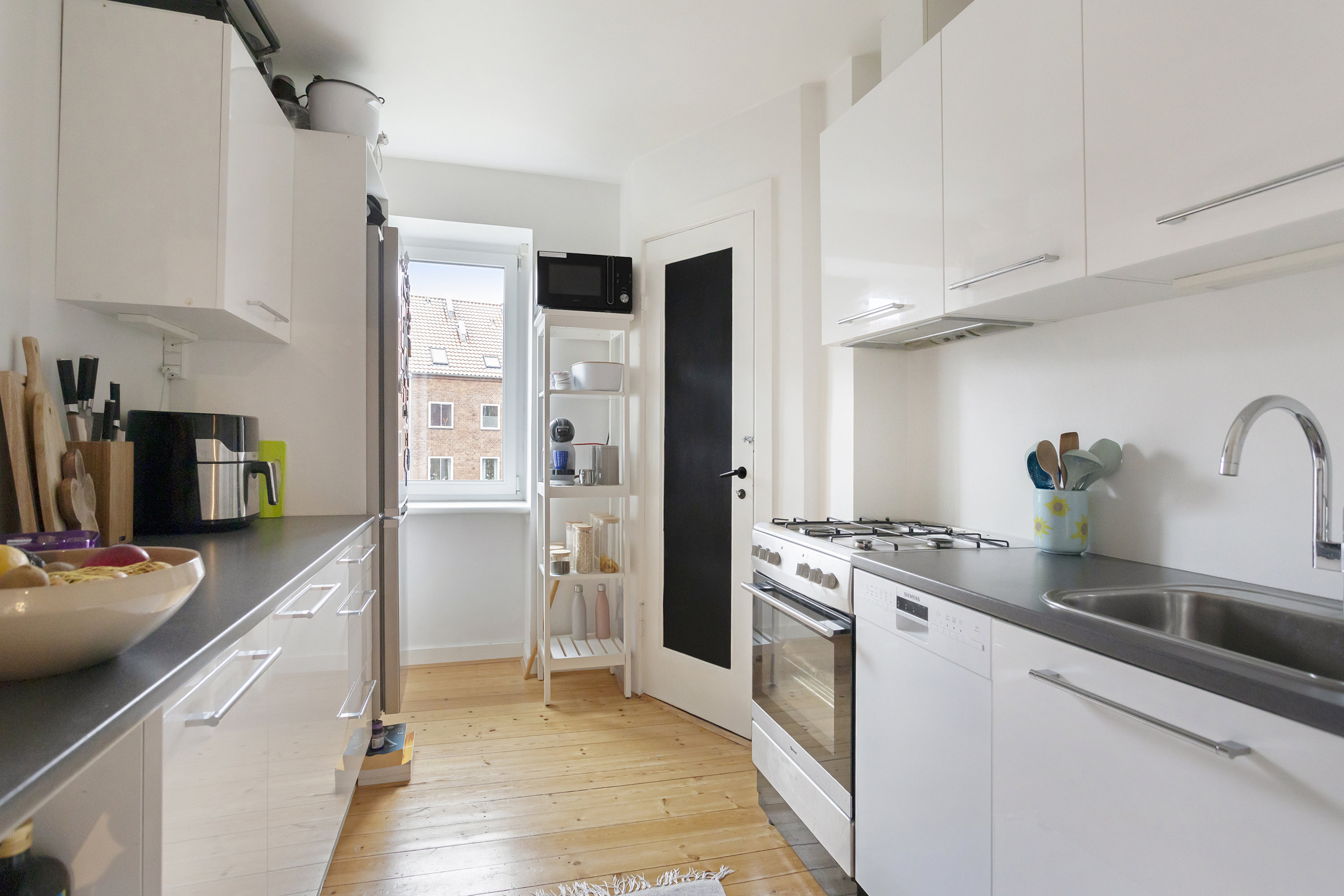 Fremhævet  billede i fuldskærmstilstand. Billede af Englandsvej 12C, 3. tv., 2300 København S