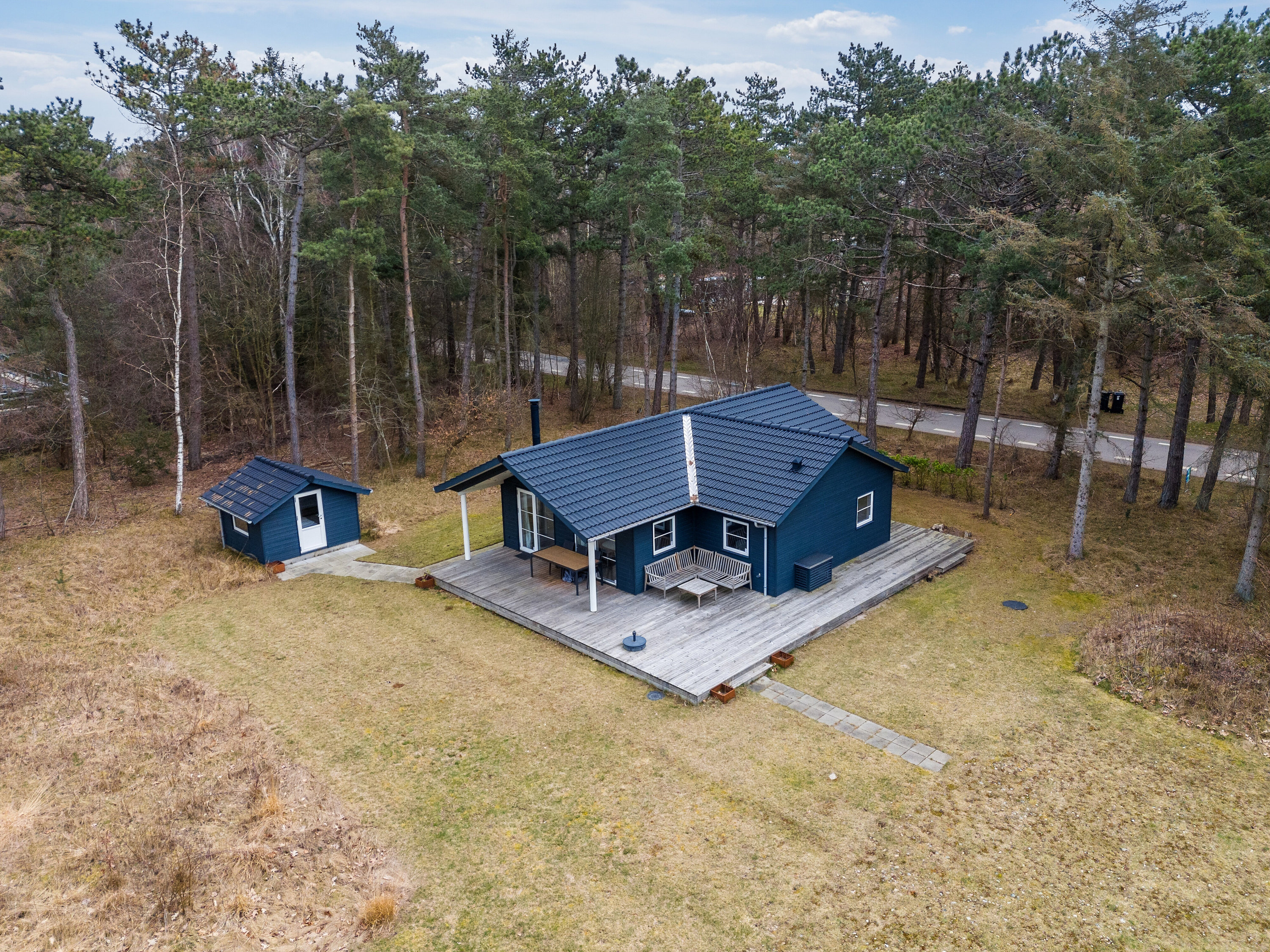 Fremhævet set fra vejen billede i fuldskærmstilstand. Billede af Ved Kanalen 2, Bjerge Sydstrand, 4480 Store Fuglede