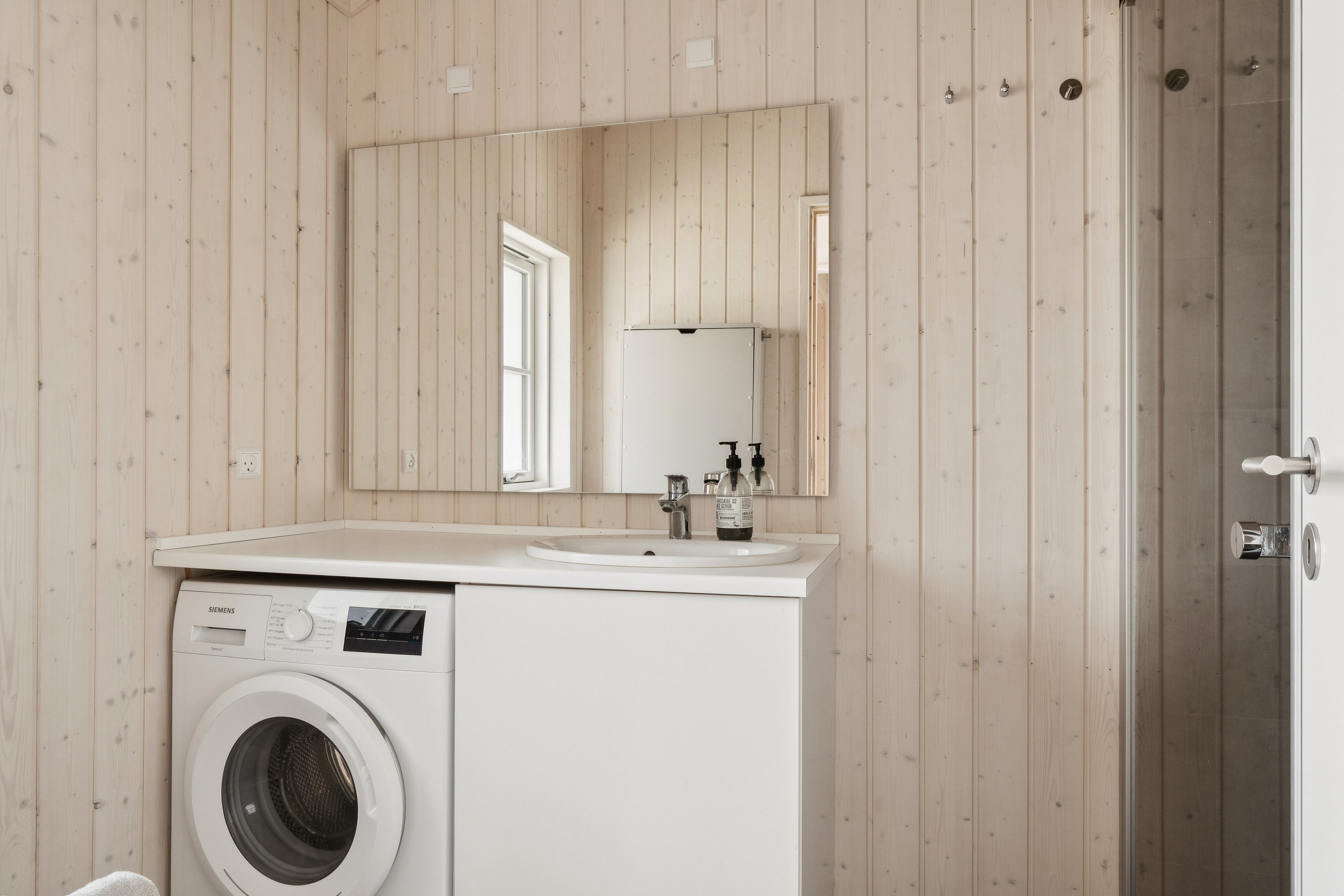 Fremhævet bryggers billede i fuldskærmstilstand. Billede af Ved Kanalen 2, Bjerge Sydstrand, 4480 Store Fuglede