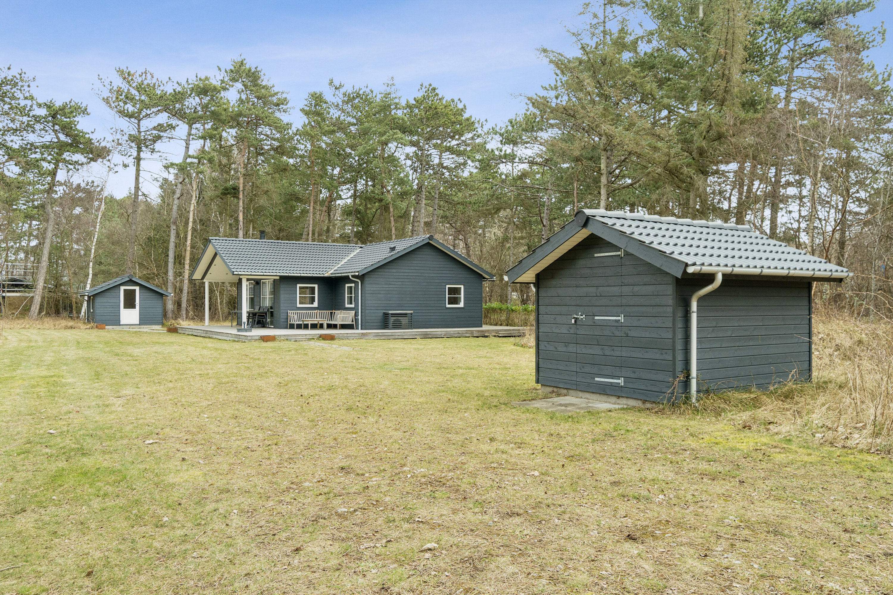 Fremhævet set fra vejen billede i fuldskærmstilstand. Billede af Ved Kanalen 2, Bjerge Sydstrand, 4480 Store Fuglede