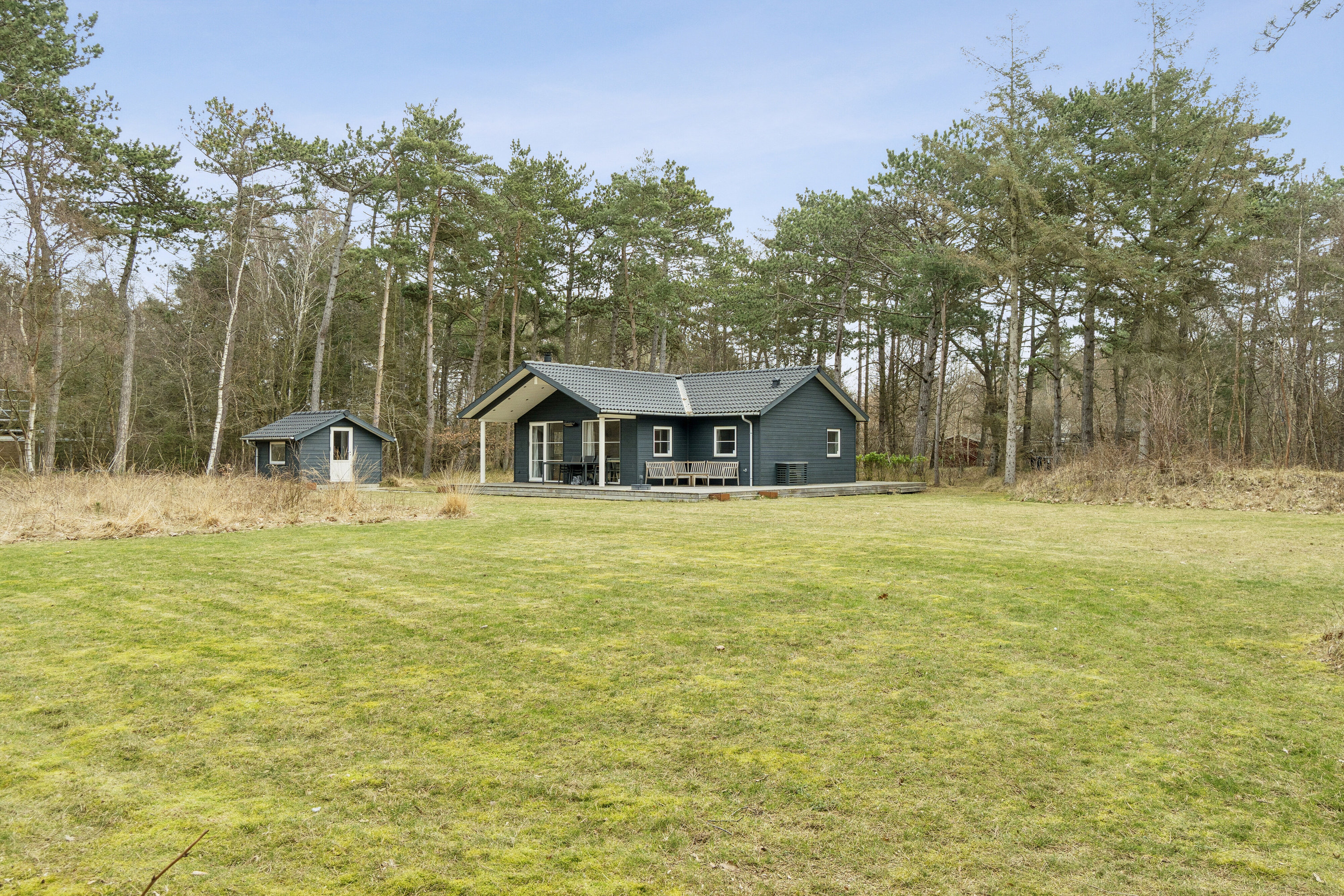 Fremhævet set fra vejen billede i fuldskærmstilstand. Billede af Ved Kanalen 2, Bjerge Sydstrand, 4480 Store Fuglede