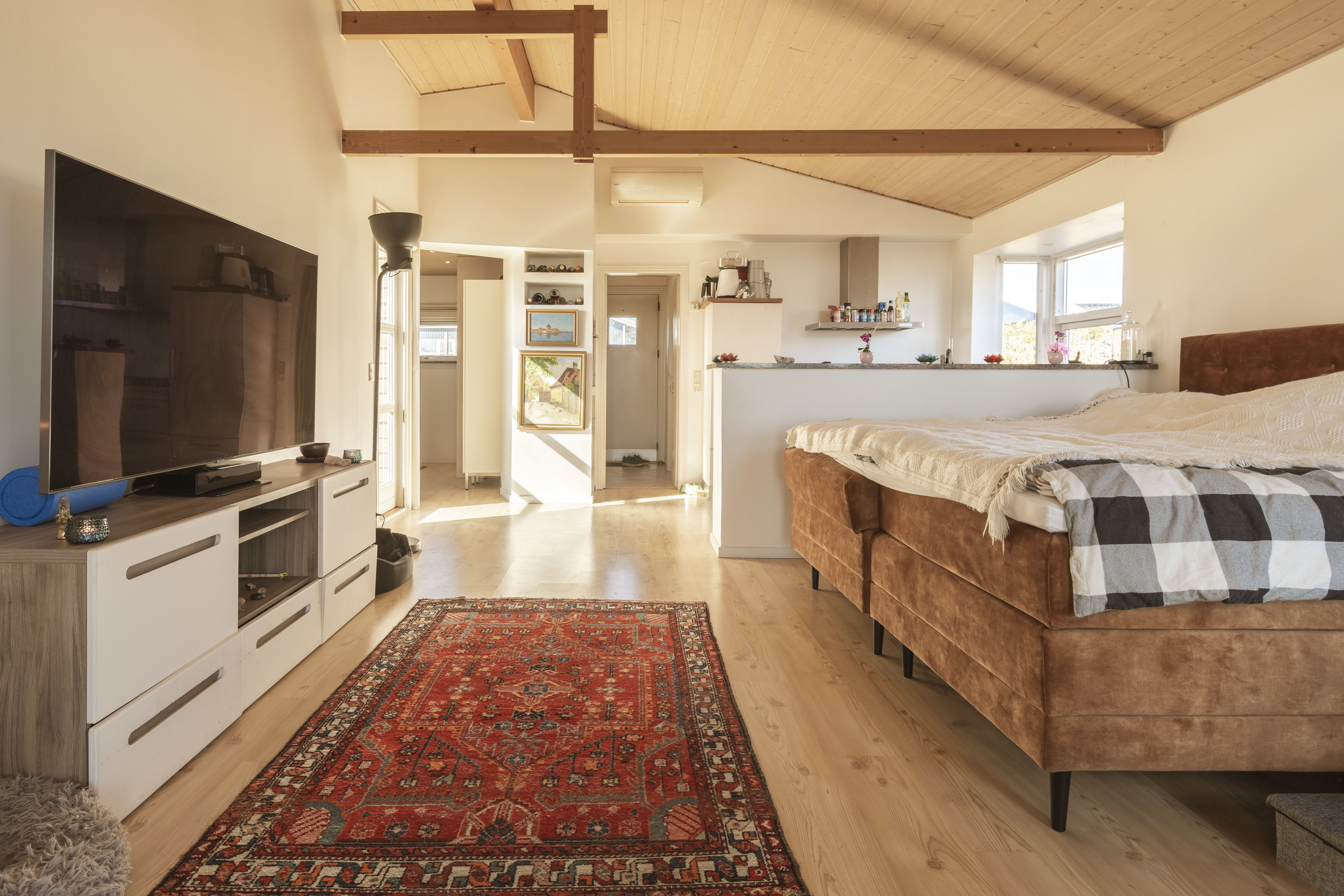 Fremhævet stue billede i fuldskærmstilstand. Billede af Rønstrupvej 97, Of Ågerup, 2750 Ballerup