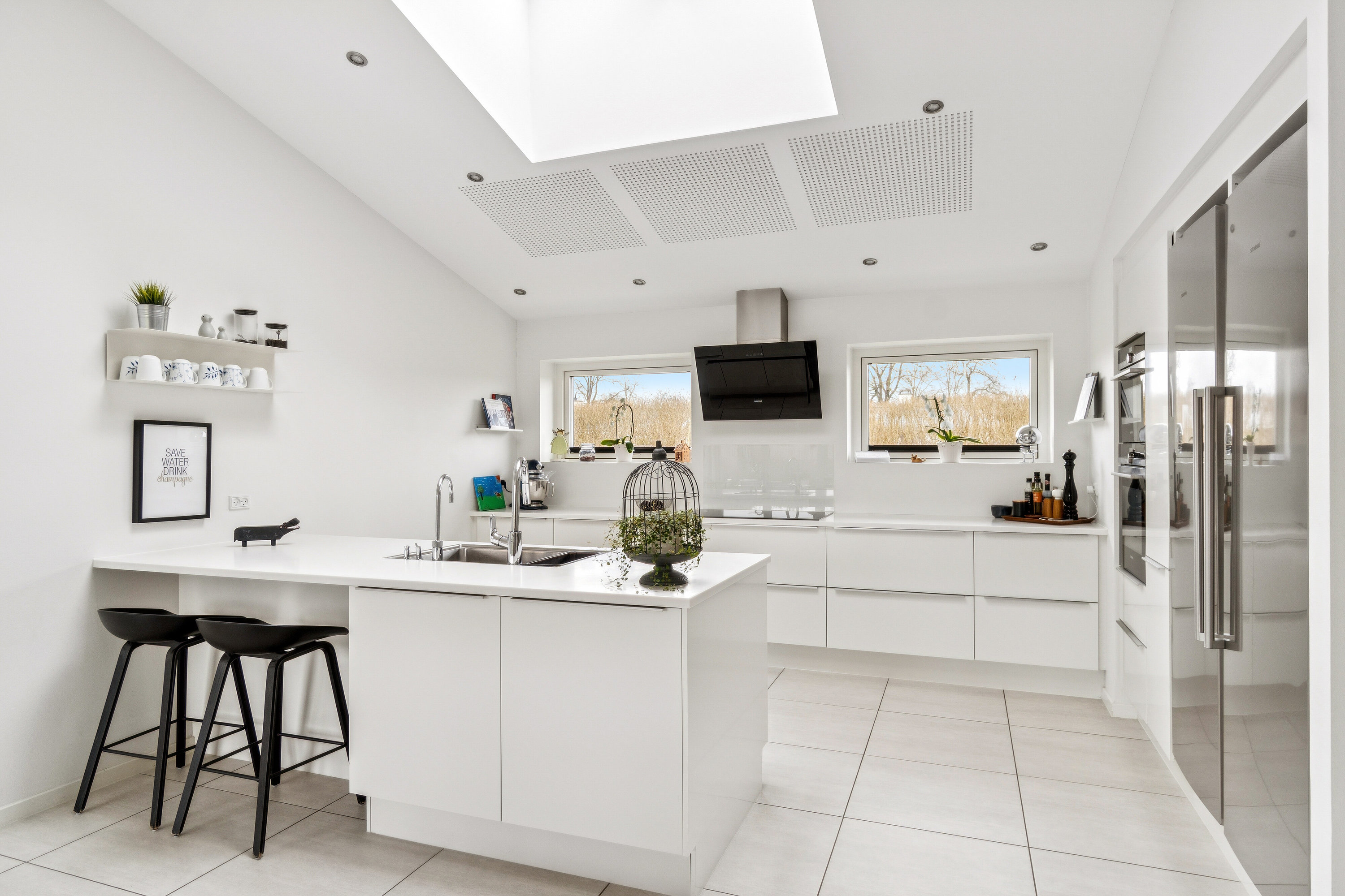 Fremhævet køkken billede i fuldskærmstilstand. Billede af Duevej 42, 2600 Glostrup