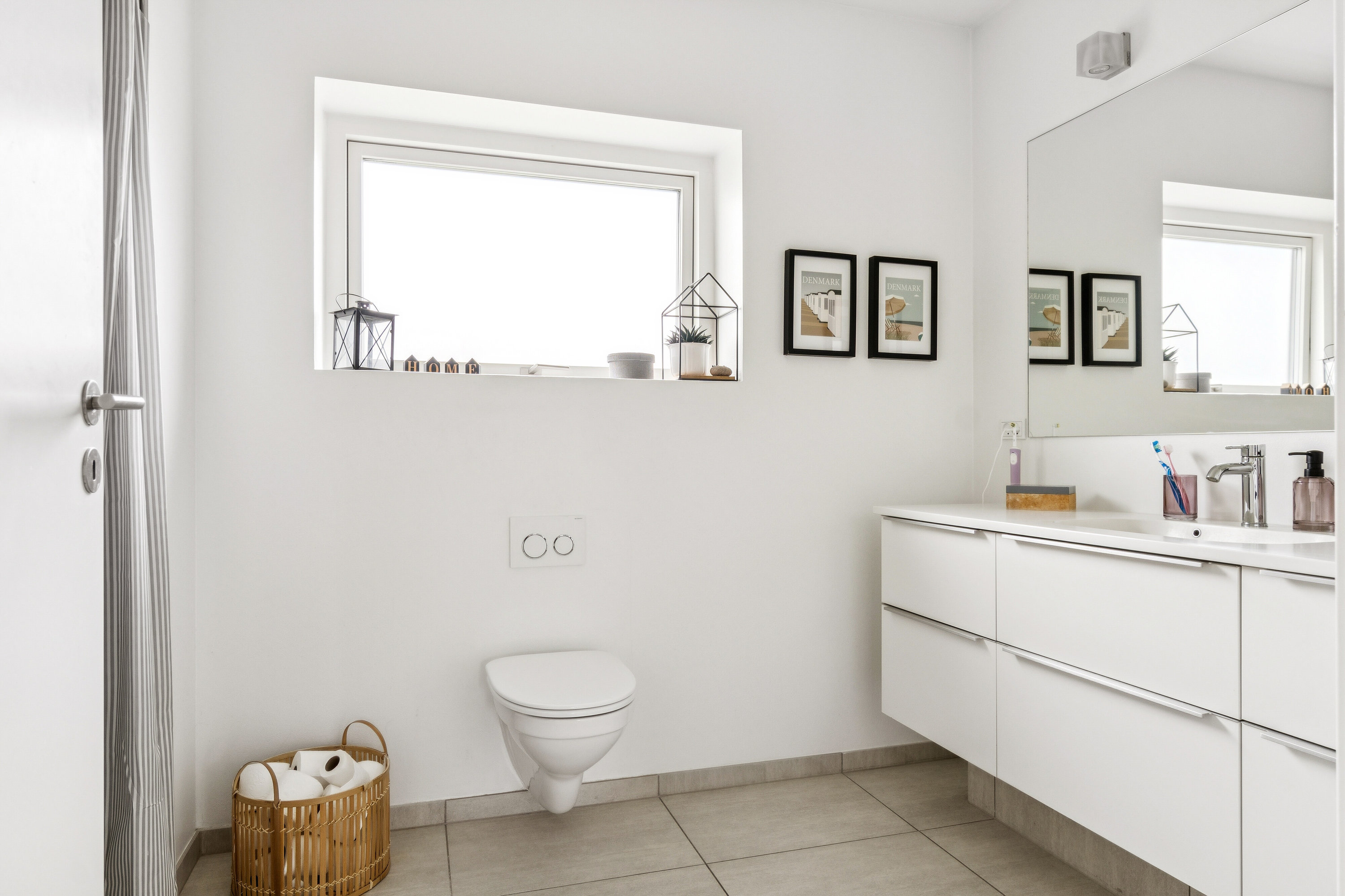 Fremhævet badeværelse billede i fuldskærmstilstand. Billede af Duevej 42, 2600 Glostrup